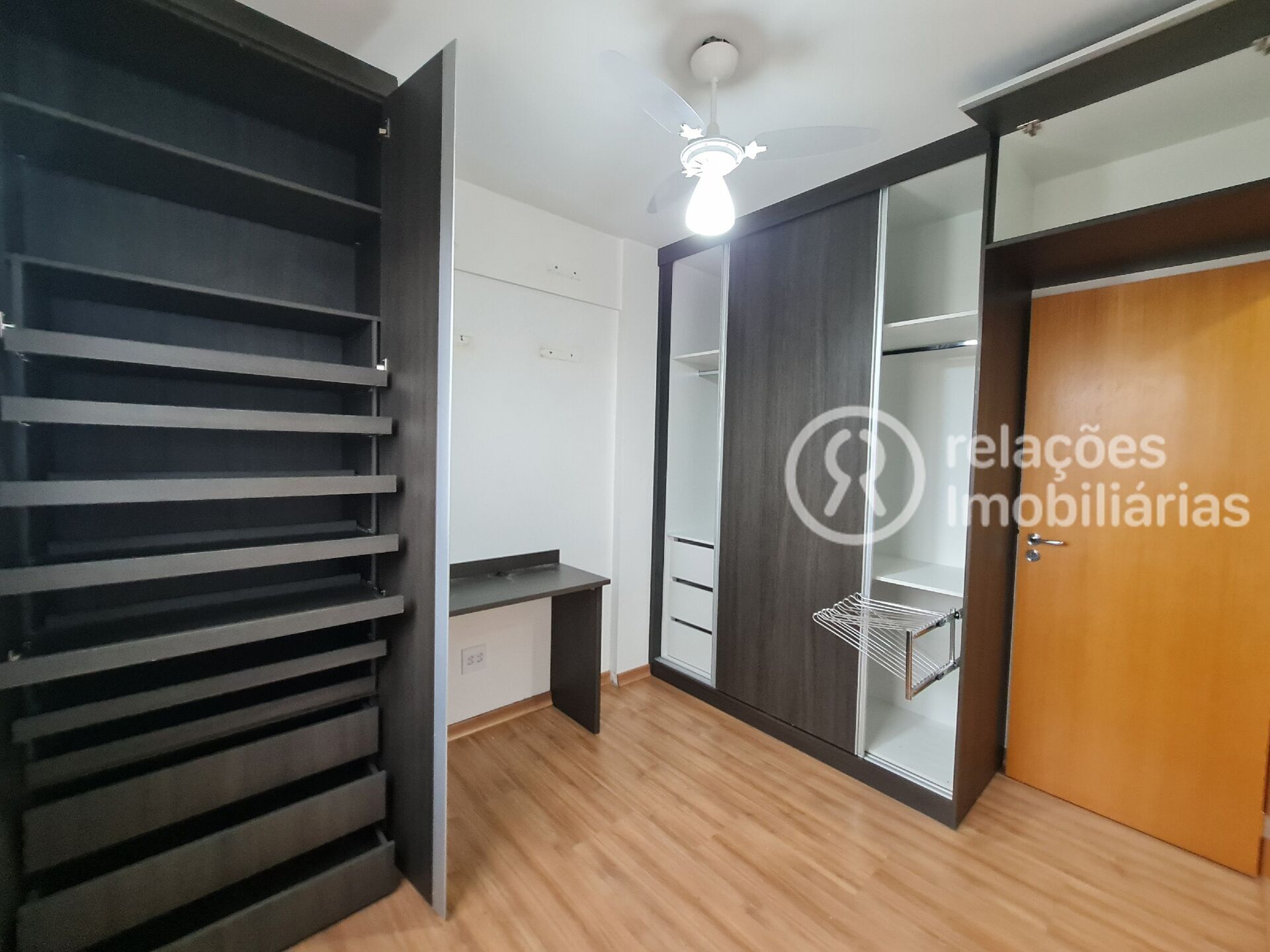 Apartamento à venda com 2 quartos, 55m² - Foto 18