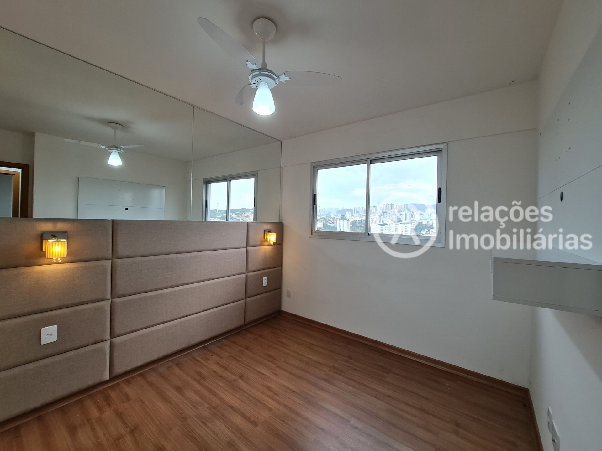 Apartamento à venda com 2 quartos, 55m² - Foto 19