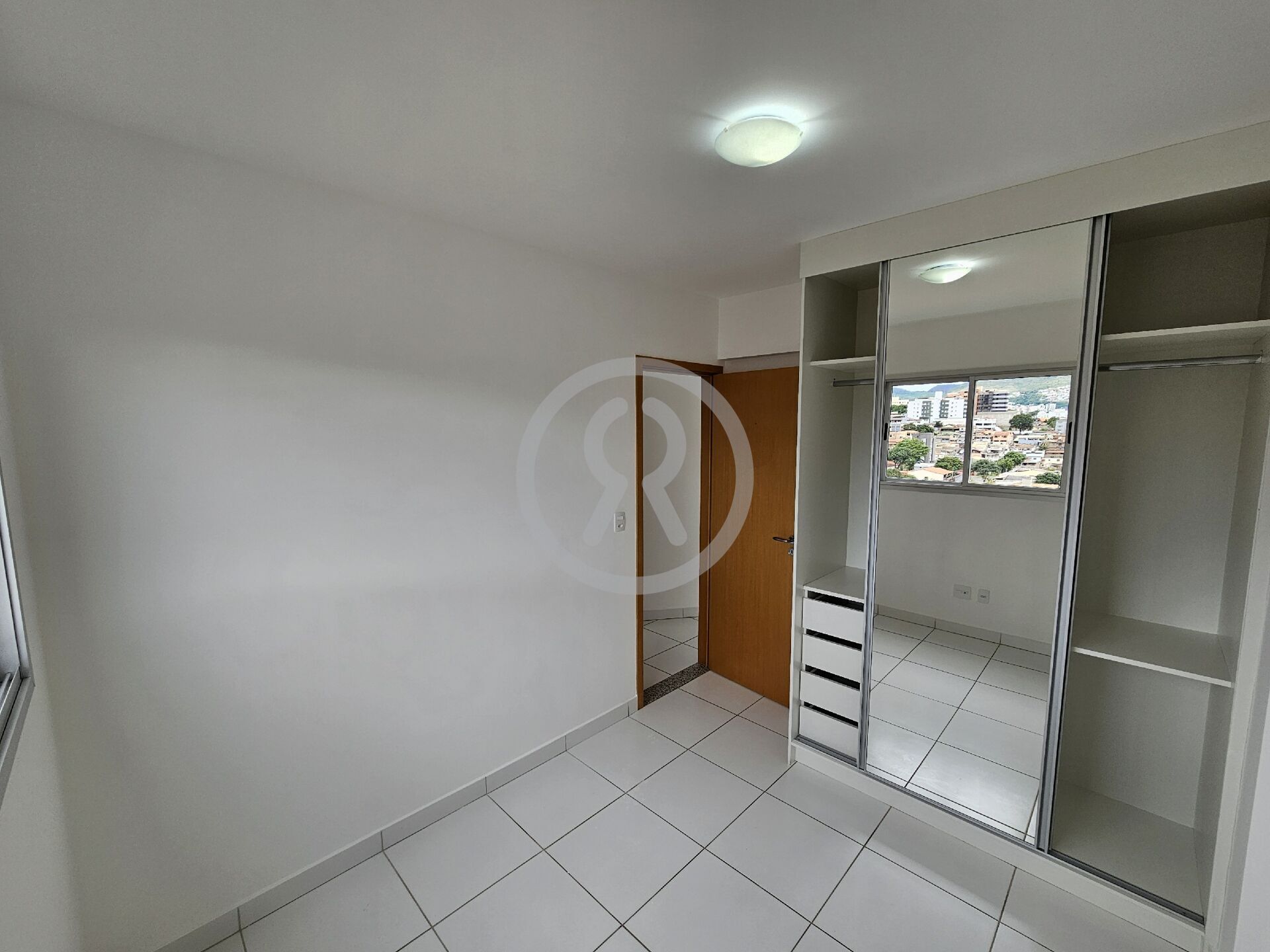 Apartamento à venda com 2 quartos, 55m² - Foto 12