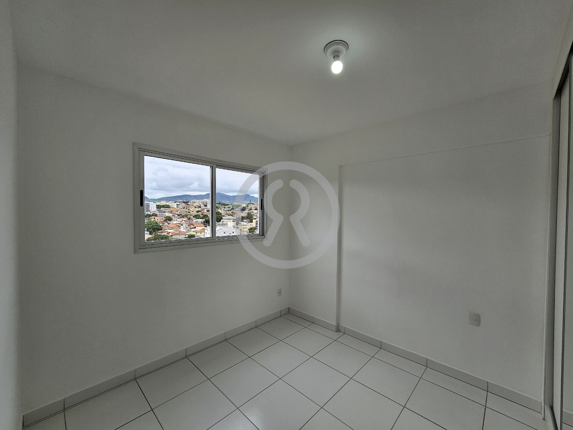 Apartamento à venda com 2 quartos, 55m² - Foto 15