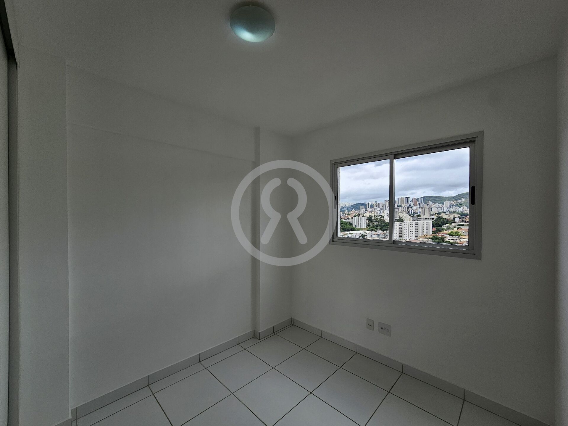 Apartamento à venda com 2 quartos, 55m² - Foto 11