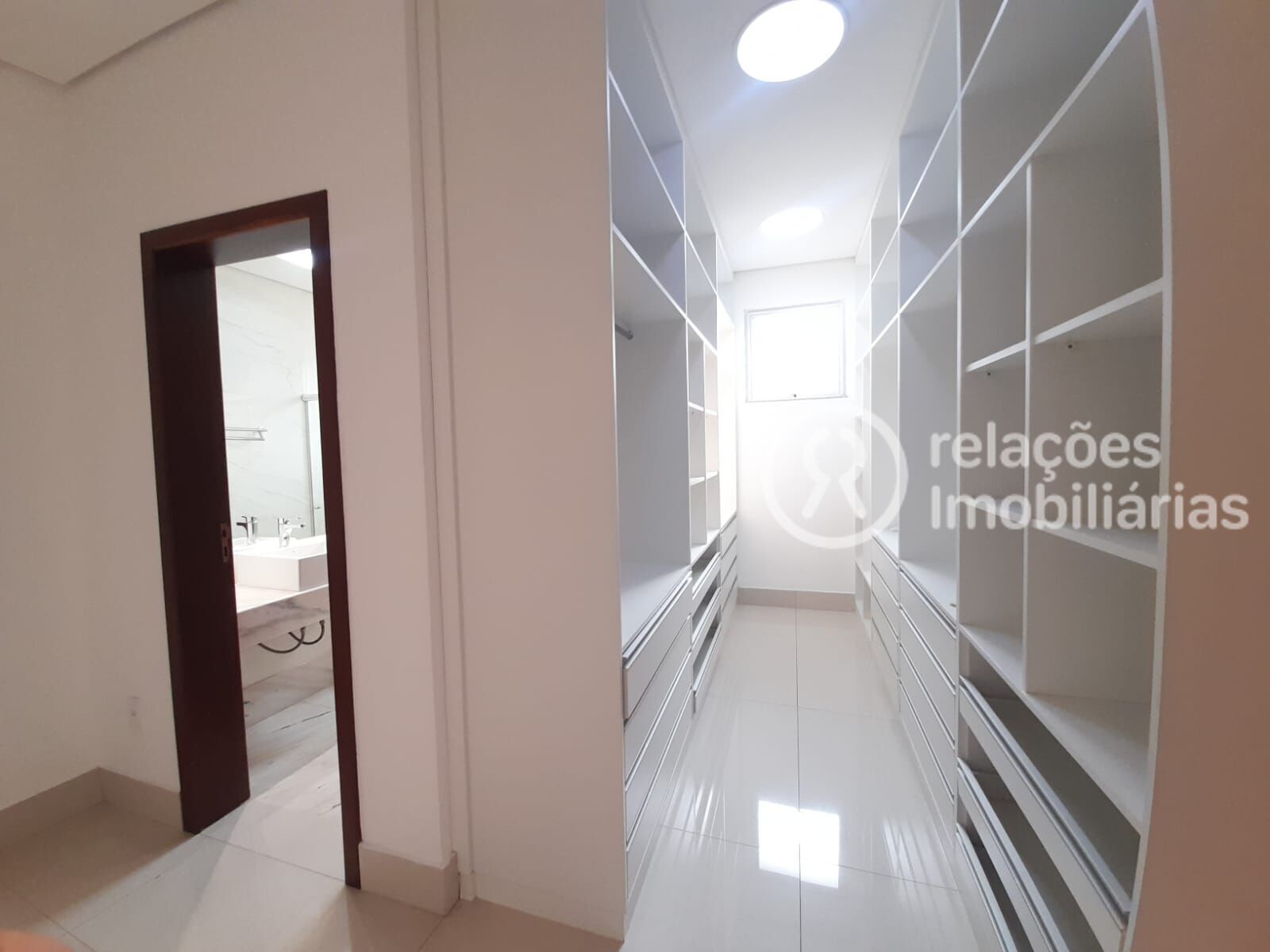 Casa para alugar com 6 quartos, 720m² - Foto 38