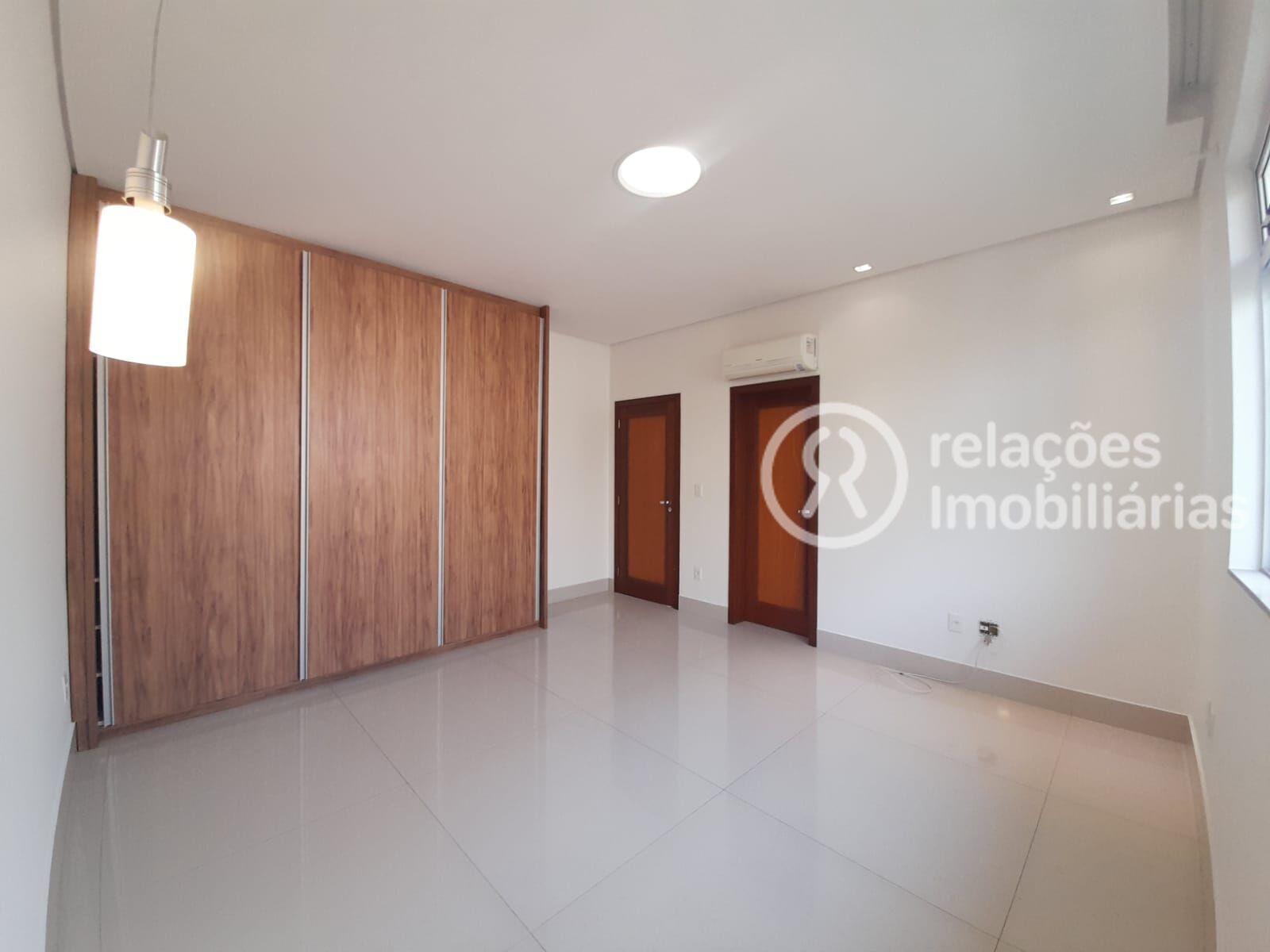 Casa para alugar com 6 quartos, 720m² - Foto 41