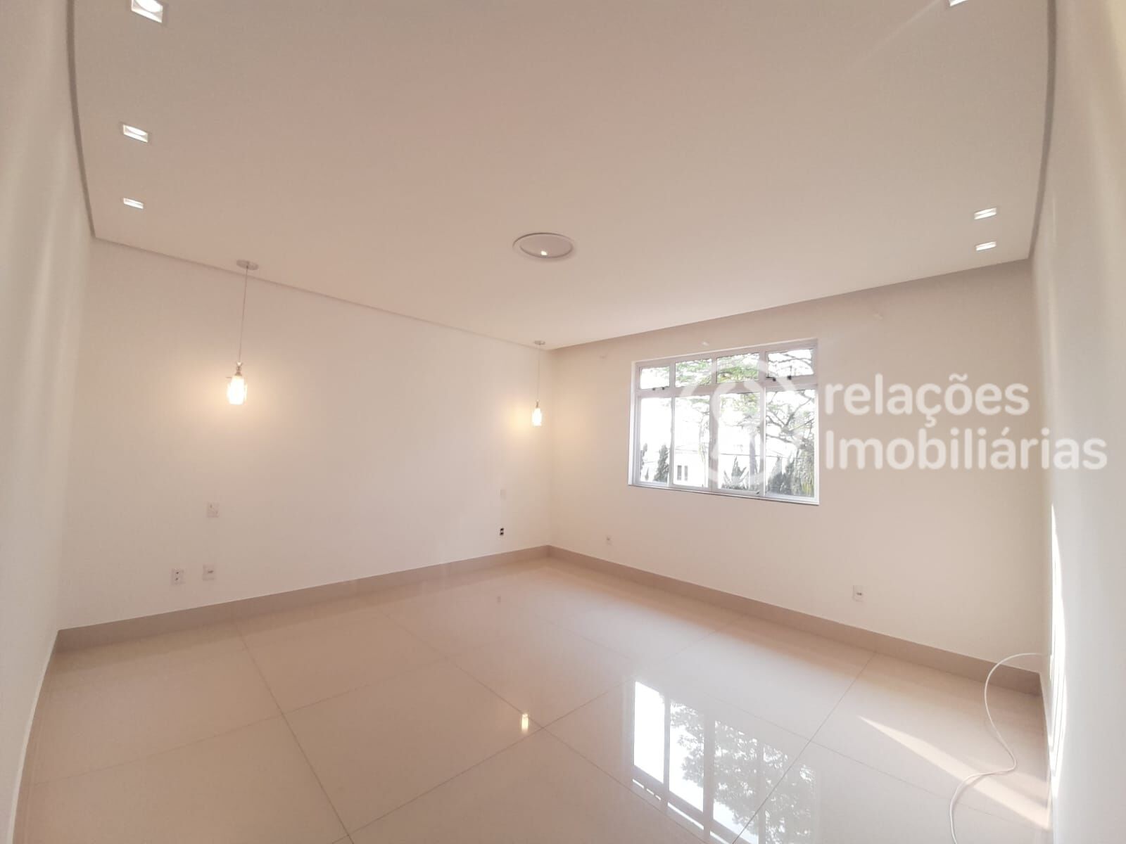 Casa para alugar com 6 quartos, 720m² - Foto 36