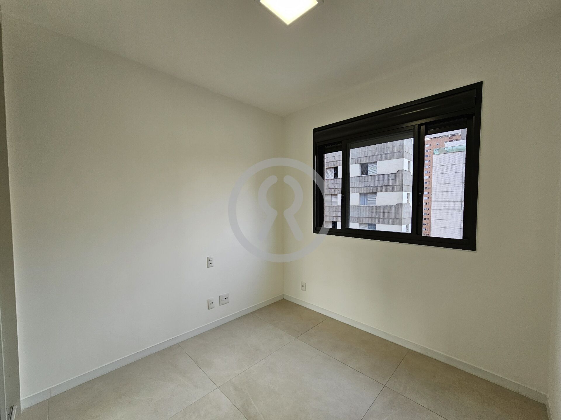 Apartamento para alugar com 2 quartos, 73m² - Foto 14