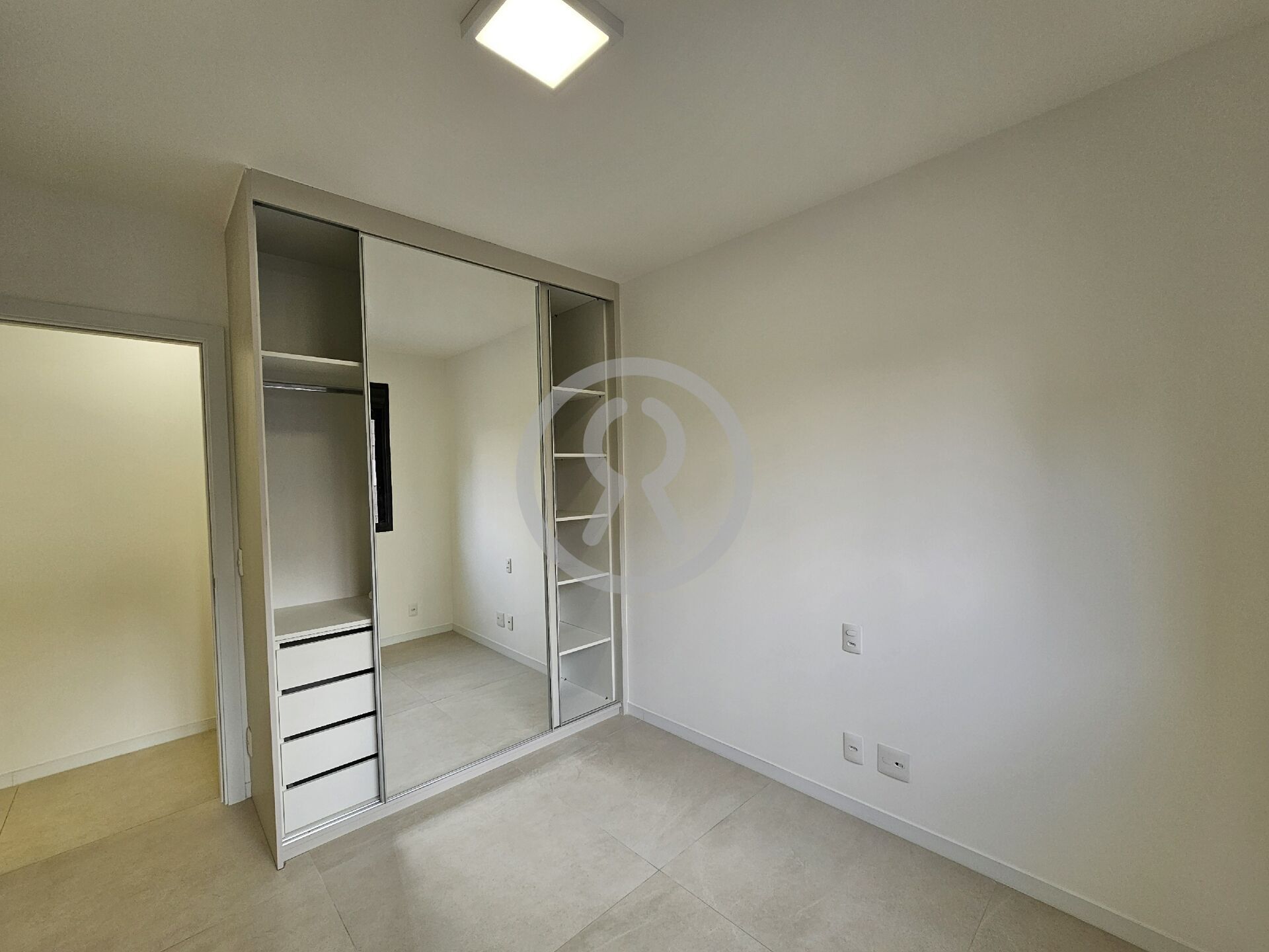 Apartamento para alugar com 2 quartos, 73m² - Foto 15