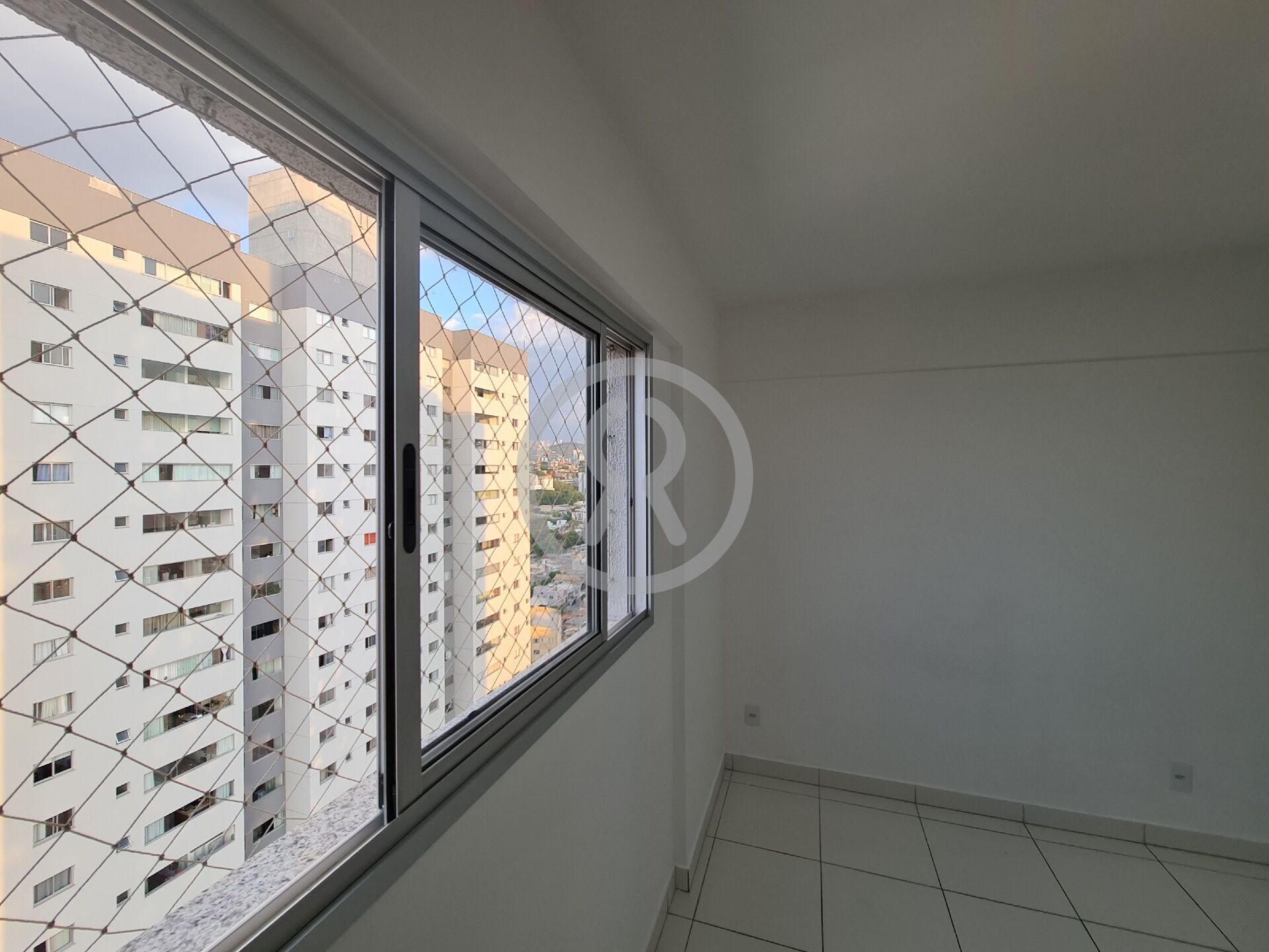 Apartamento para alugar com 3 quartos, 75m² - Foto 28