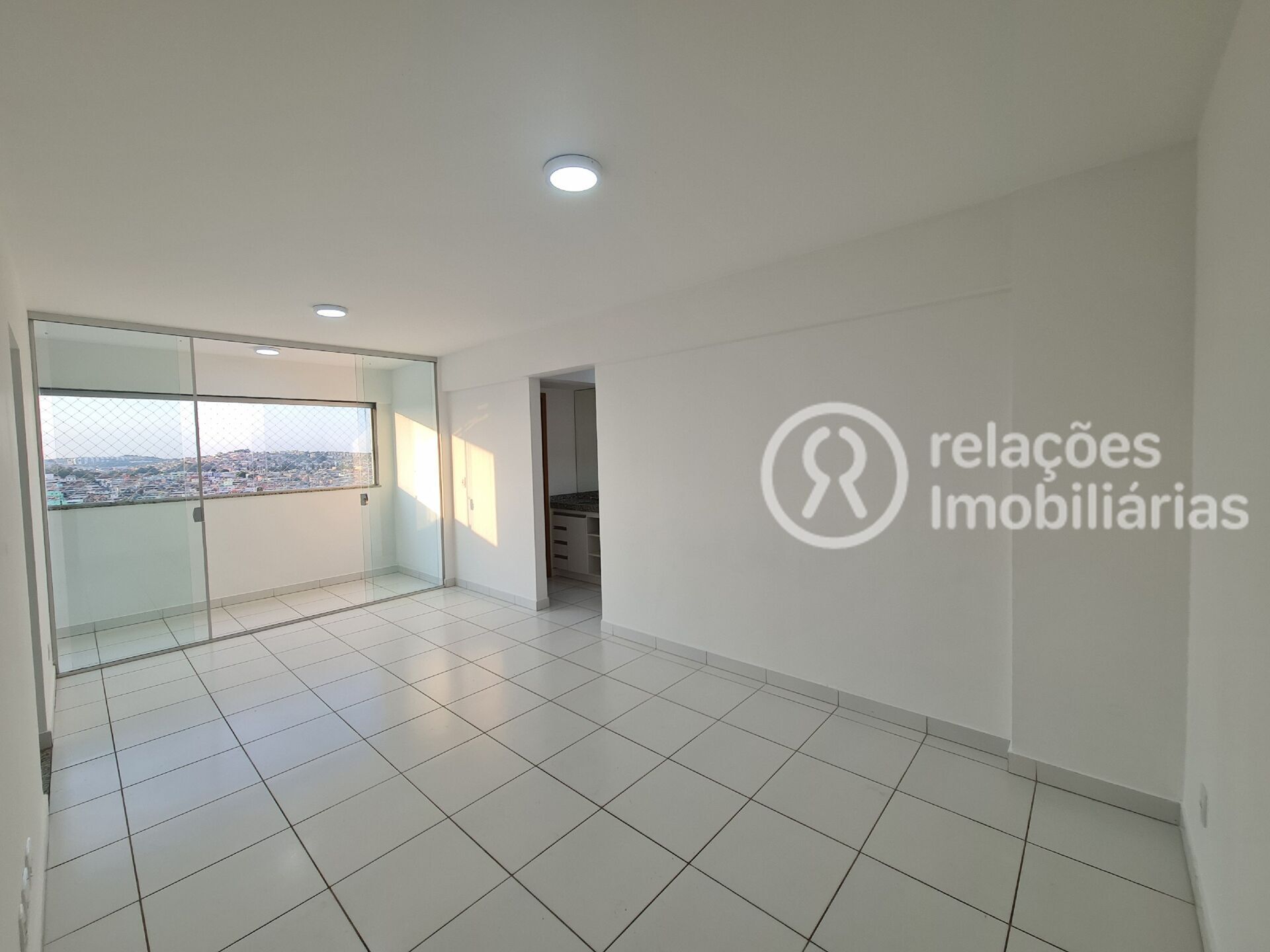 Apartamento para alugar com 3 quartos, 75m² - Foto 1