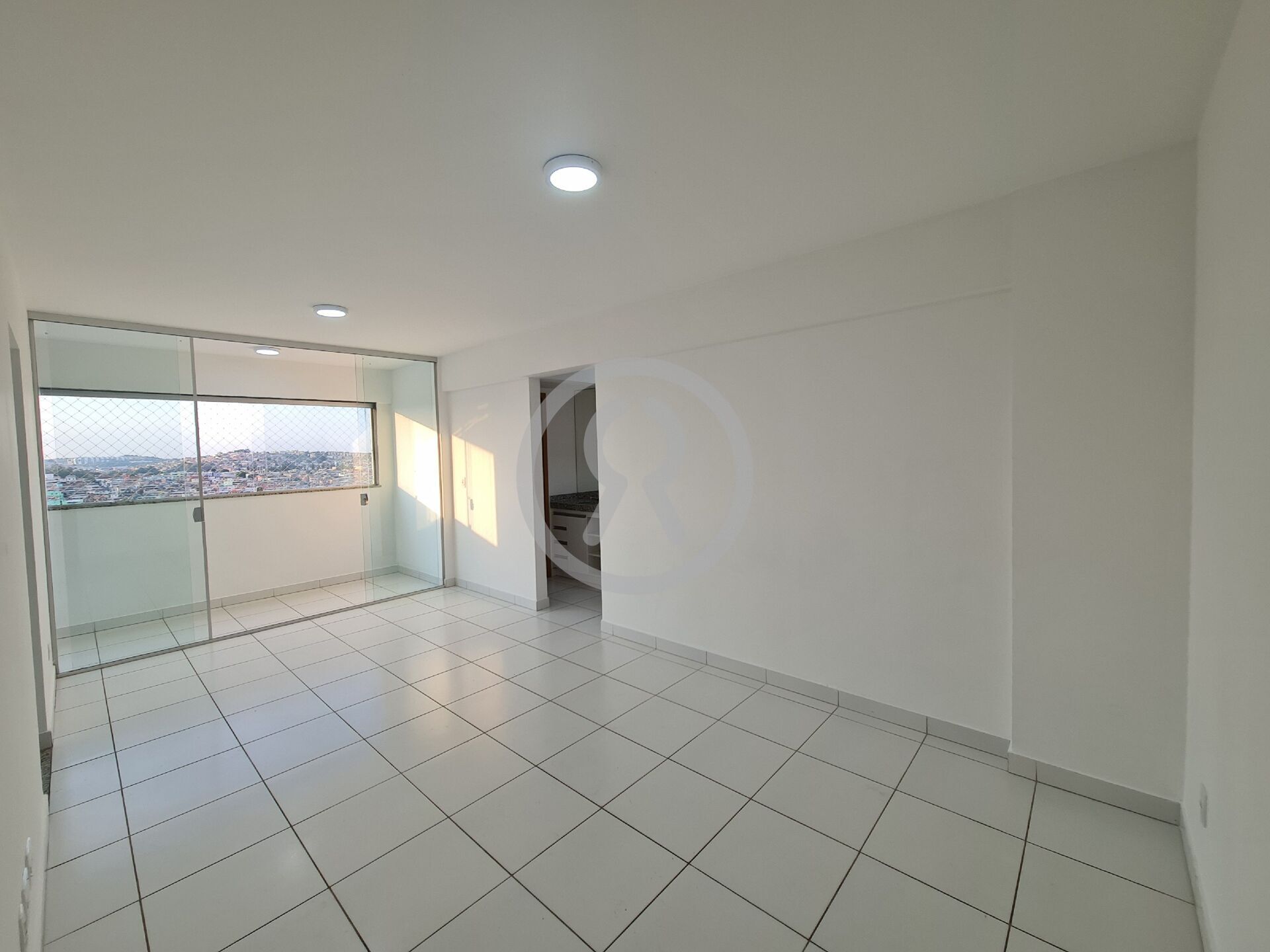 Apartamento para alugar com 3 quartos, 75m² - Foto 1