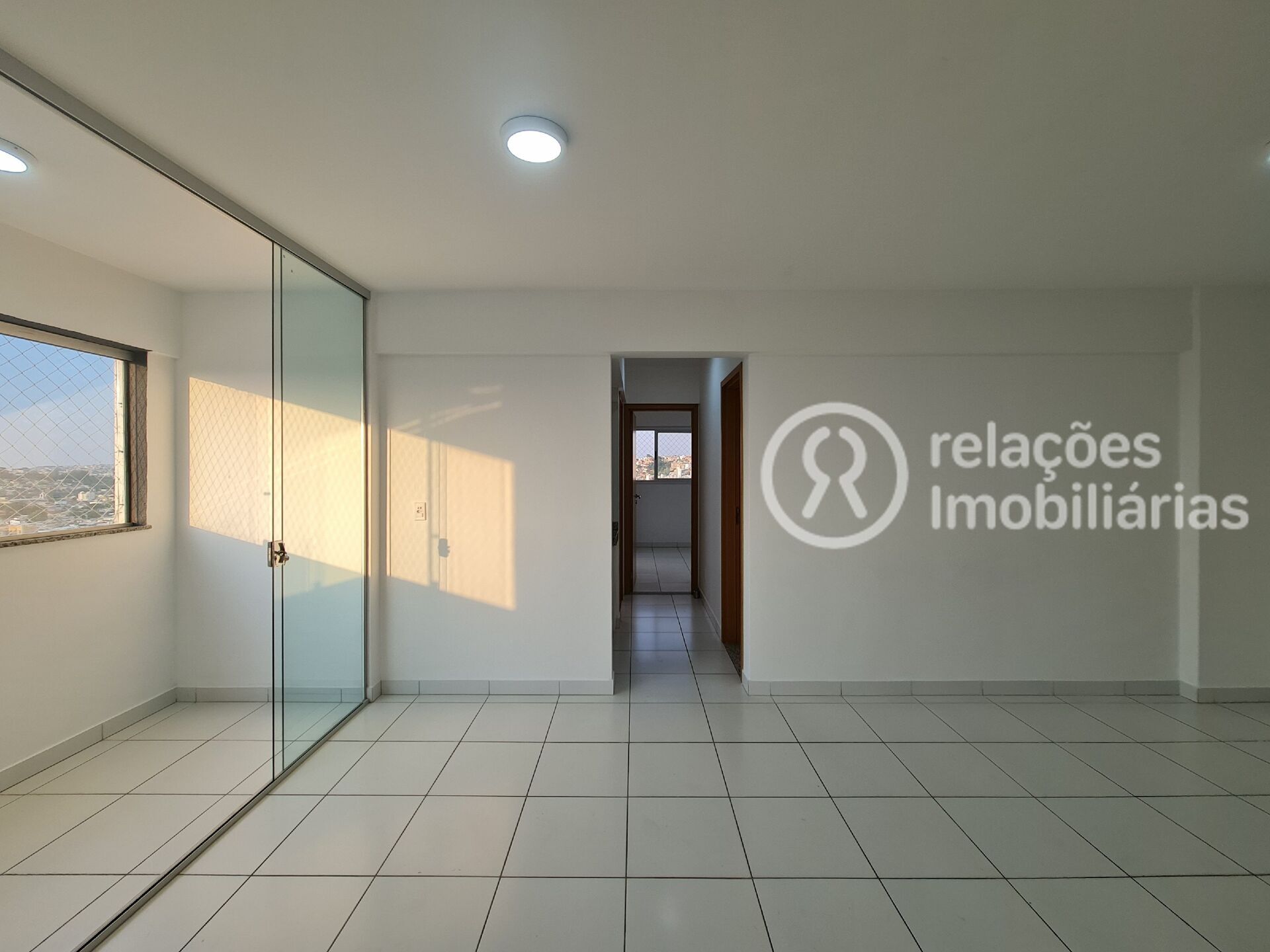 Apartamento para alugar com 3 quartos, 75m² - Foto 4