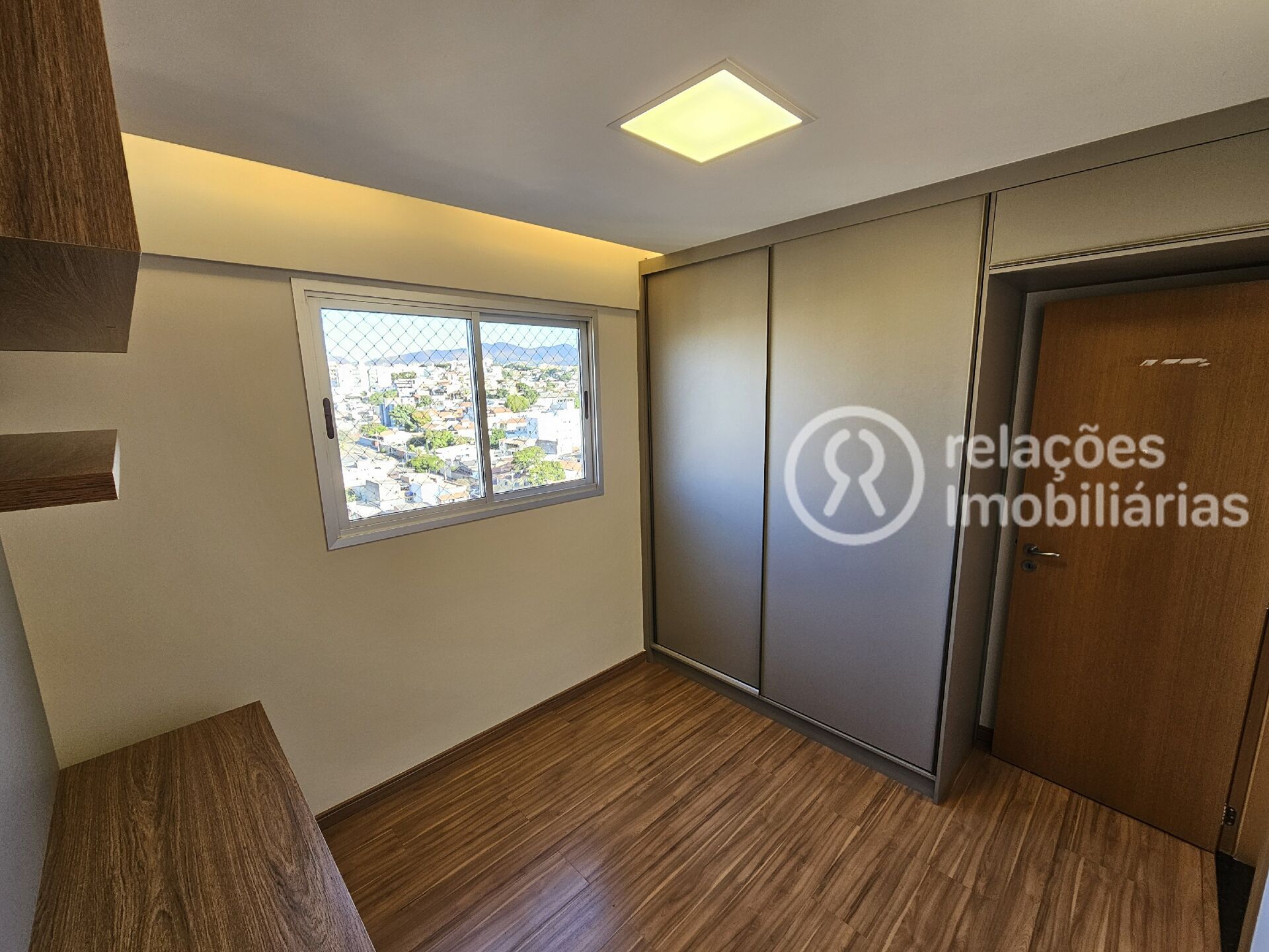 Apartamento à venda com 3 quartos, 75m² - Foto 23