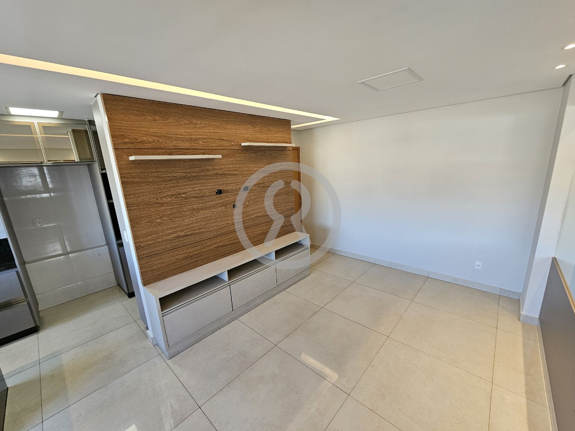 Apartamento à venda com 3 quartos, 75m² - Foto 10