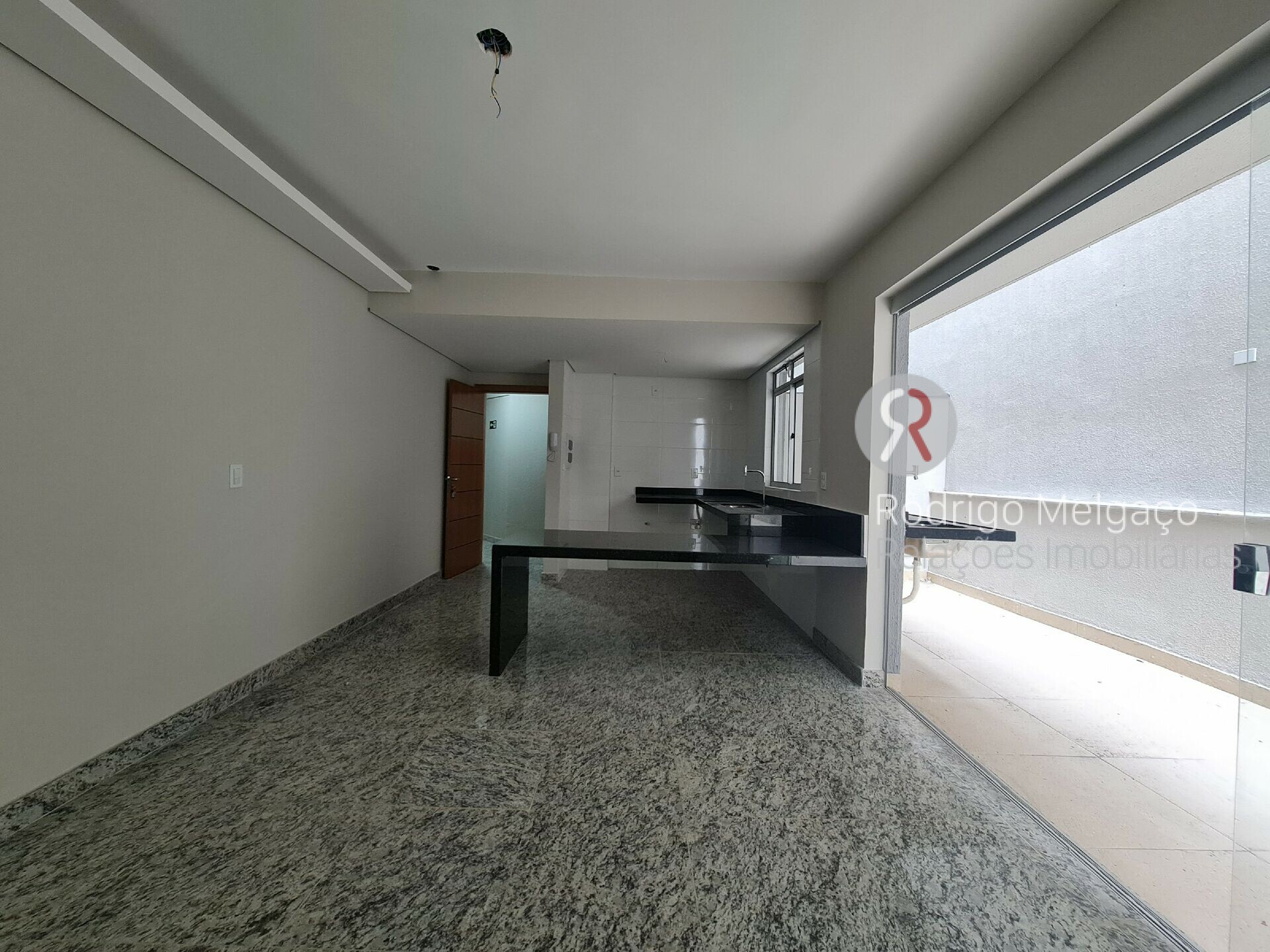 Apartamento à venda com 2 quartos, 105m² - Foto 10