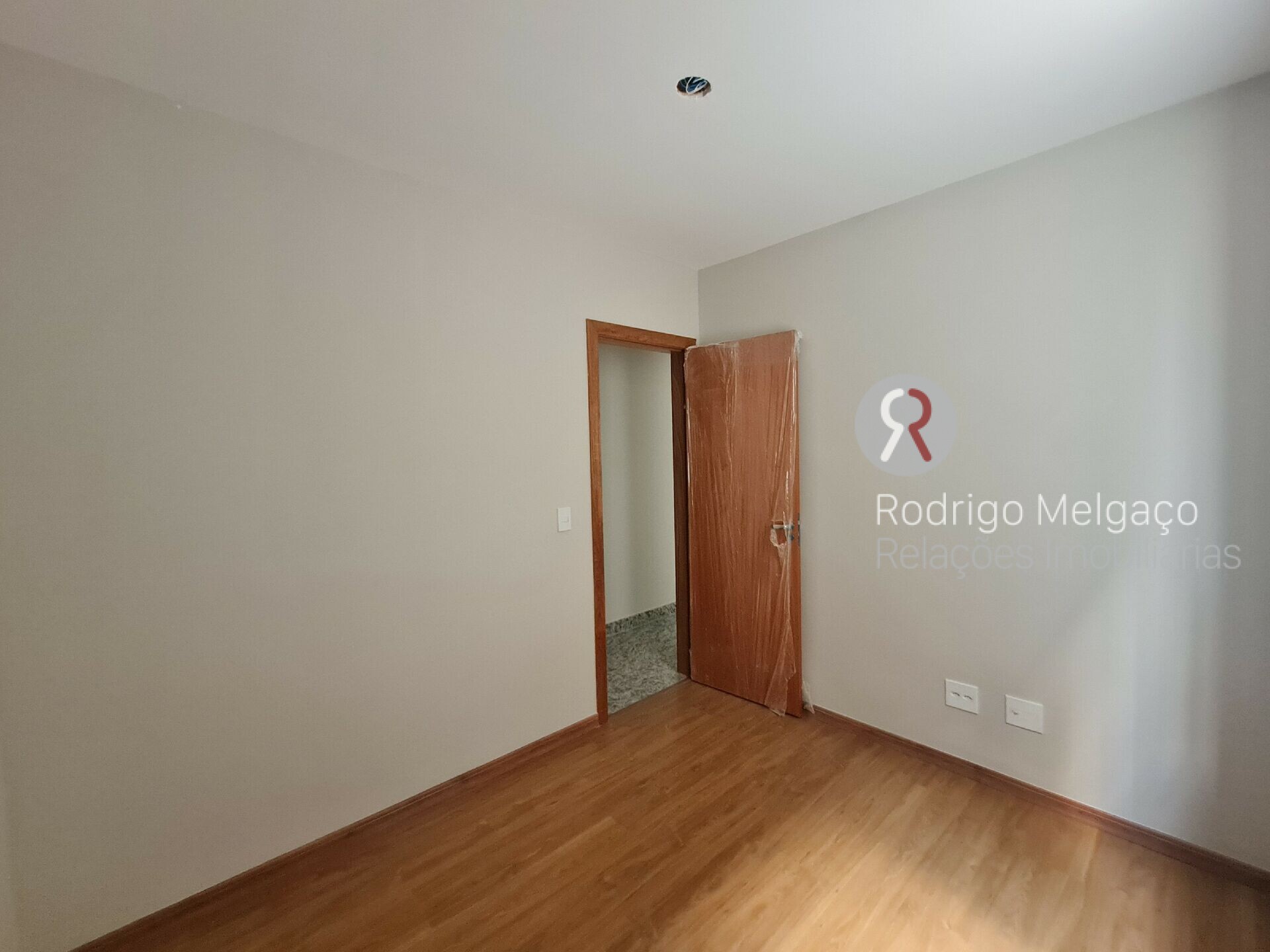 Apartamento à venda com 2 quartos, 105m² - Foto 23