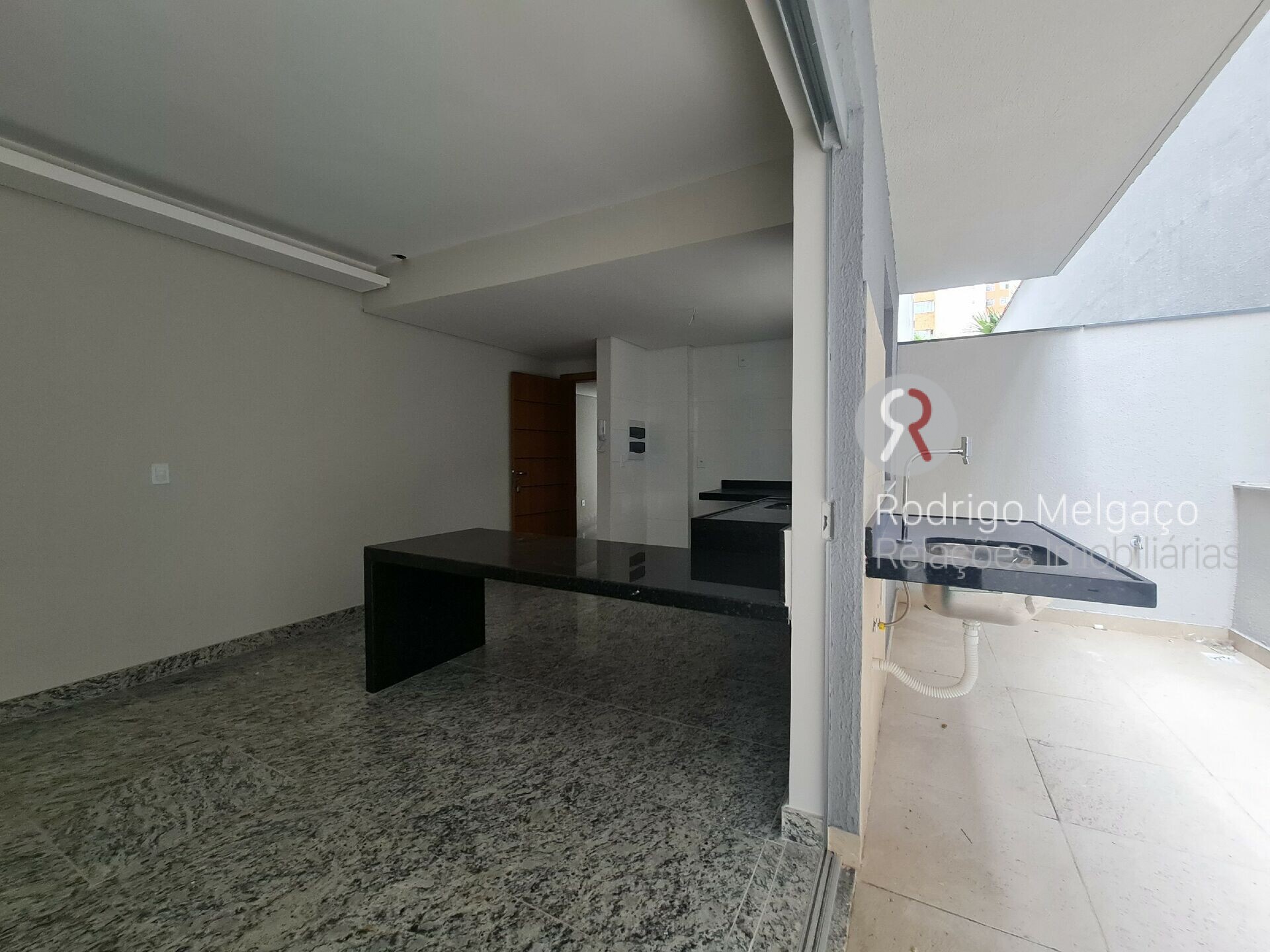 Apartamento à venda com 2 quartos, 105m² - Foto 18