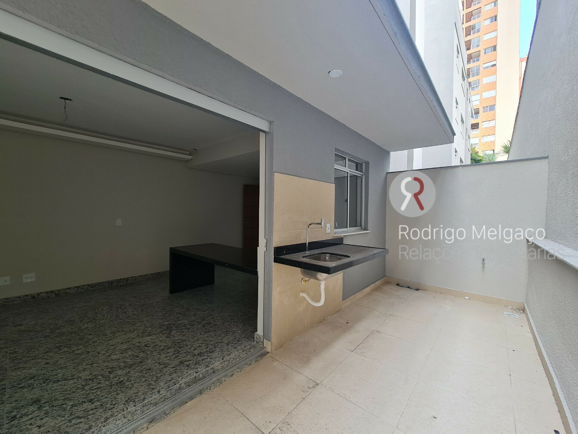 Apartamento à venda com 2 quartos, 105m² - Foto 12