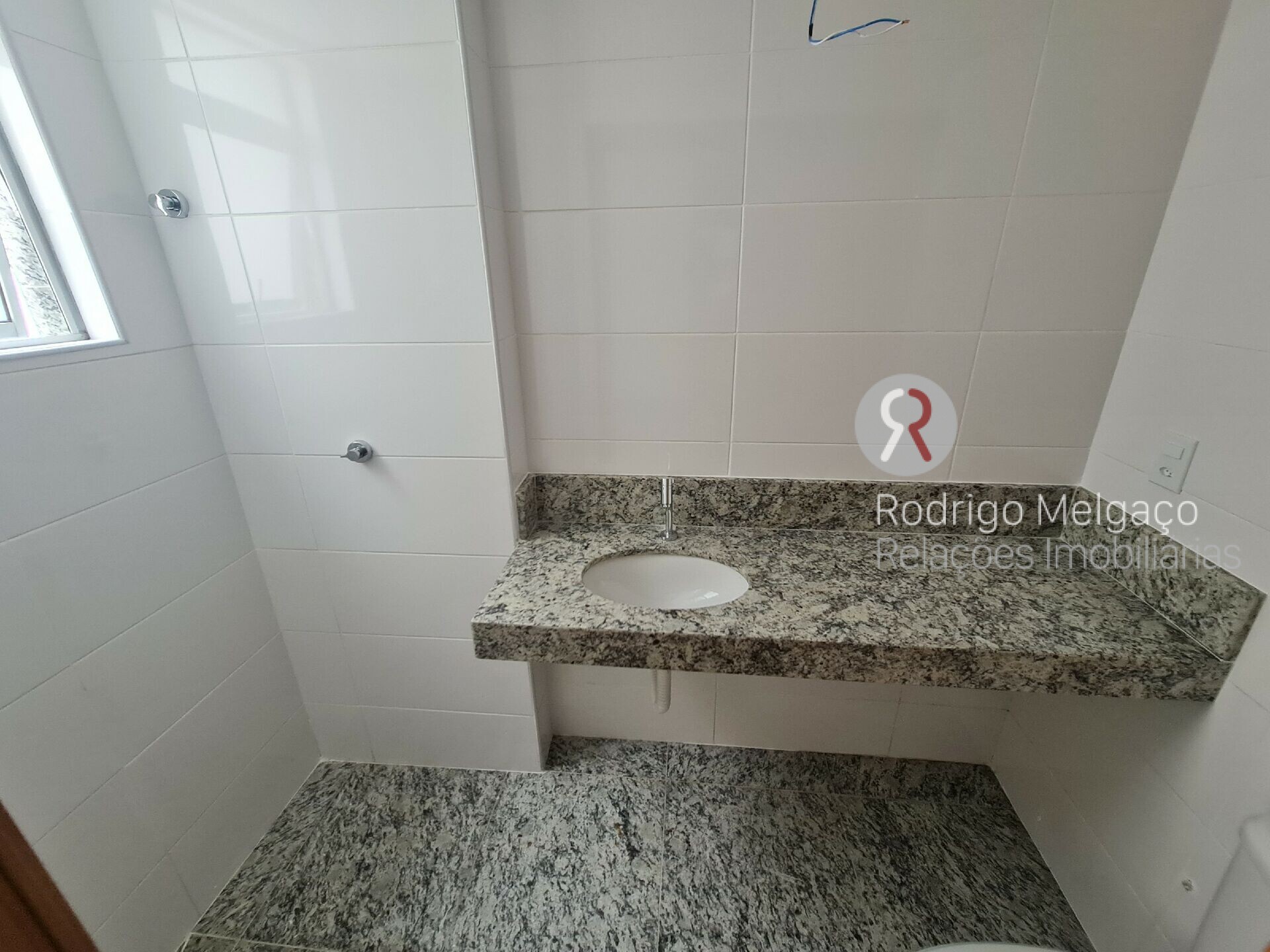 Apartamento à venda com 2 quartos, 105m² - Foto 29