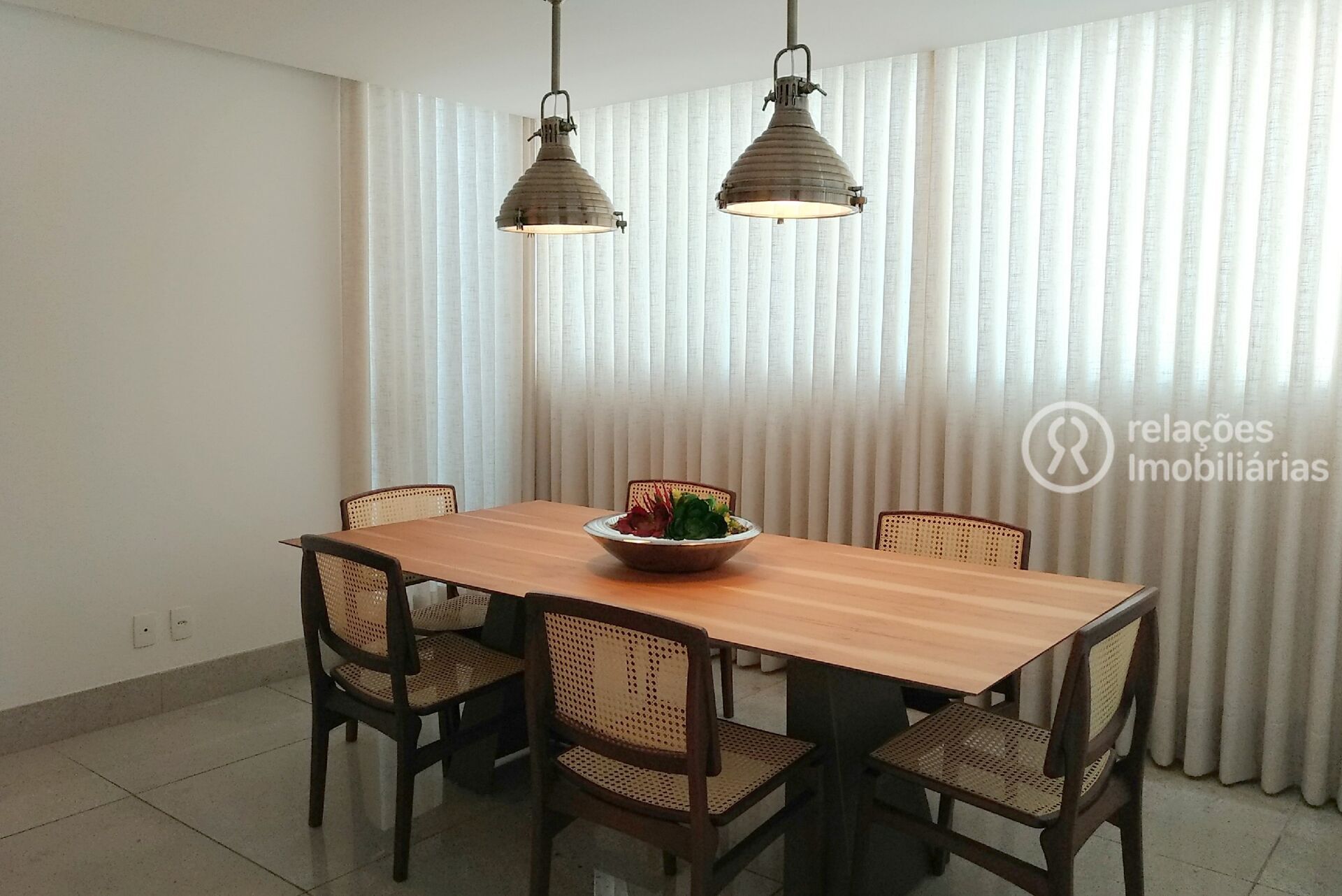 Apartamento para alugar com 3 quartos, 105m² - Foto 10