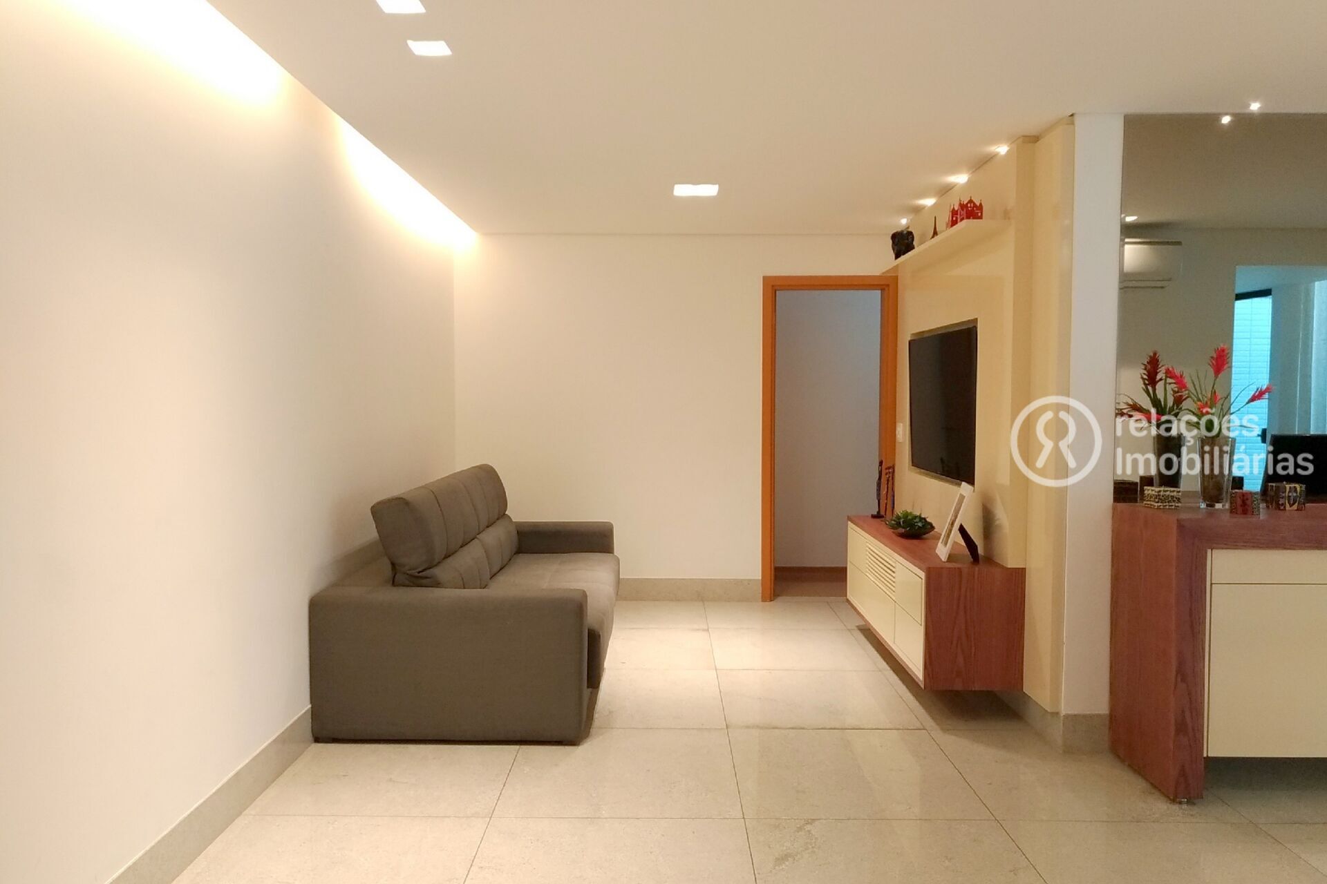 Apartamento para alugar com 3 quartos, 105m² - Foto 3