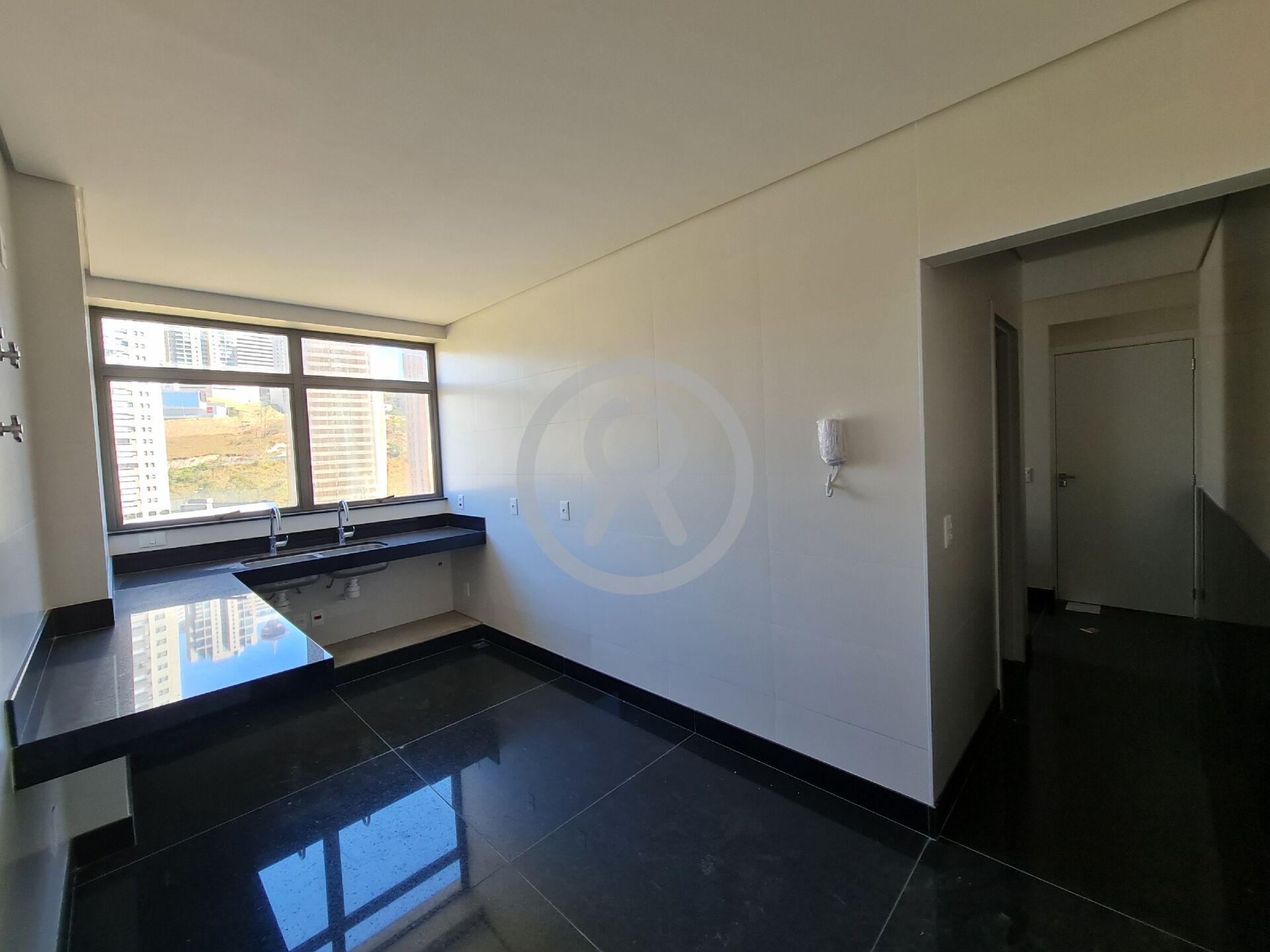 Apartamento à venda com 4 quartos, 174m² - Foto 16