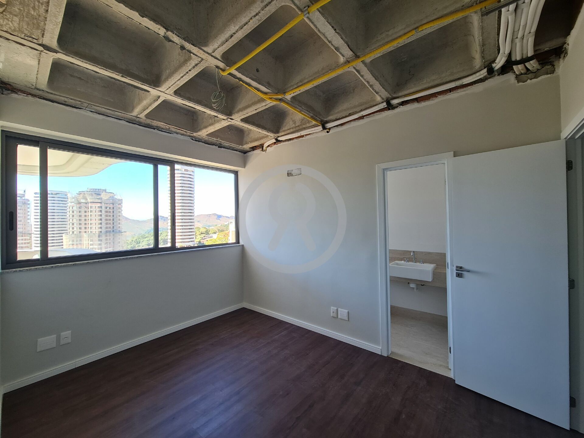 Apartamento à venda com 4 quartos, 174m² - Foto 30