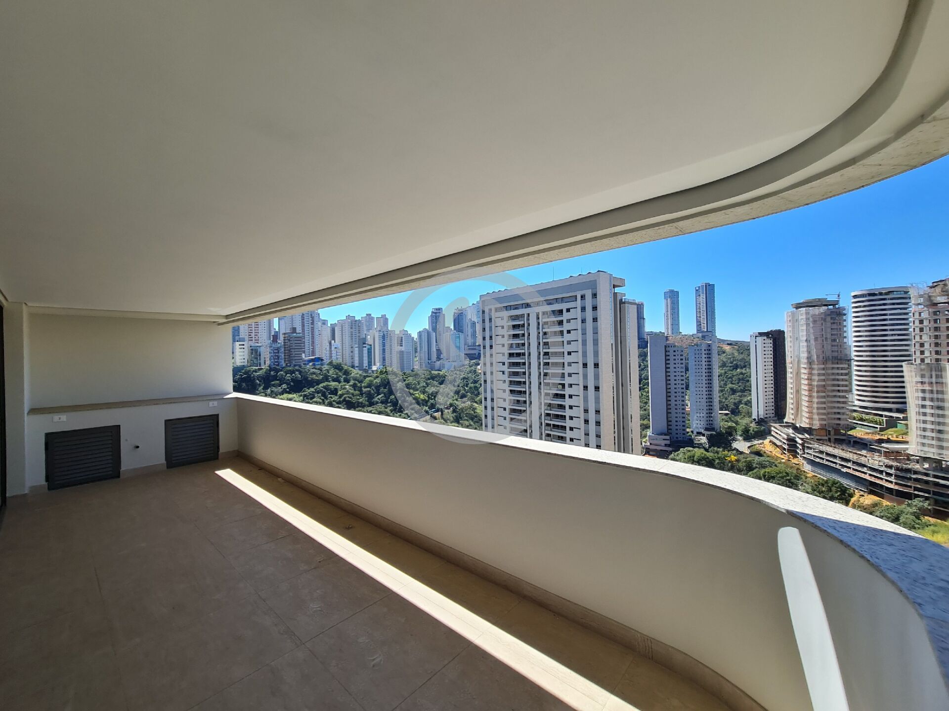 Apartamento à venda com 4 quartos, 174m² - Foto 12