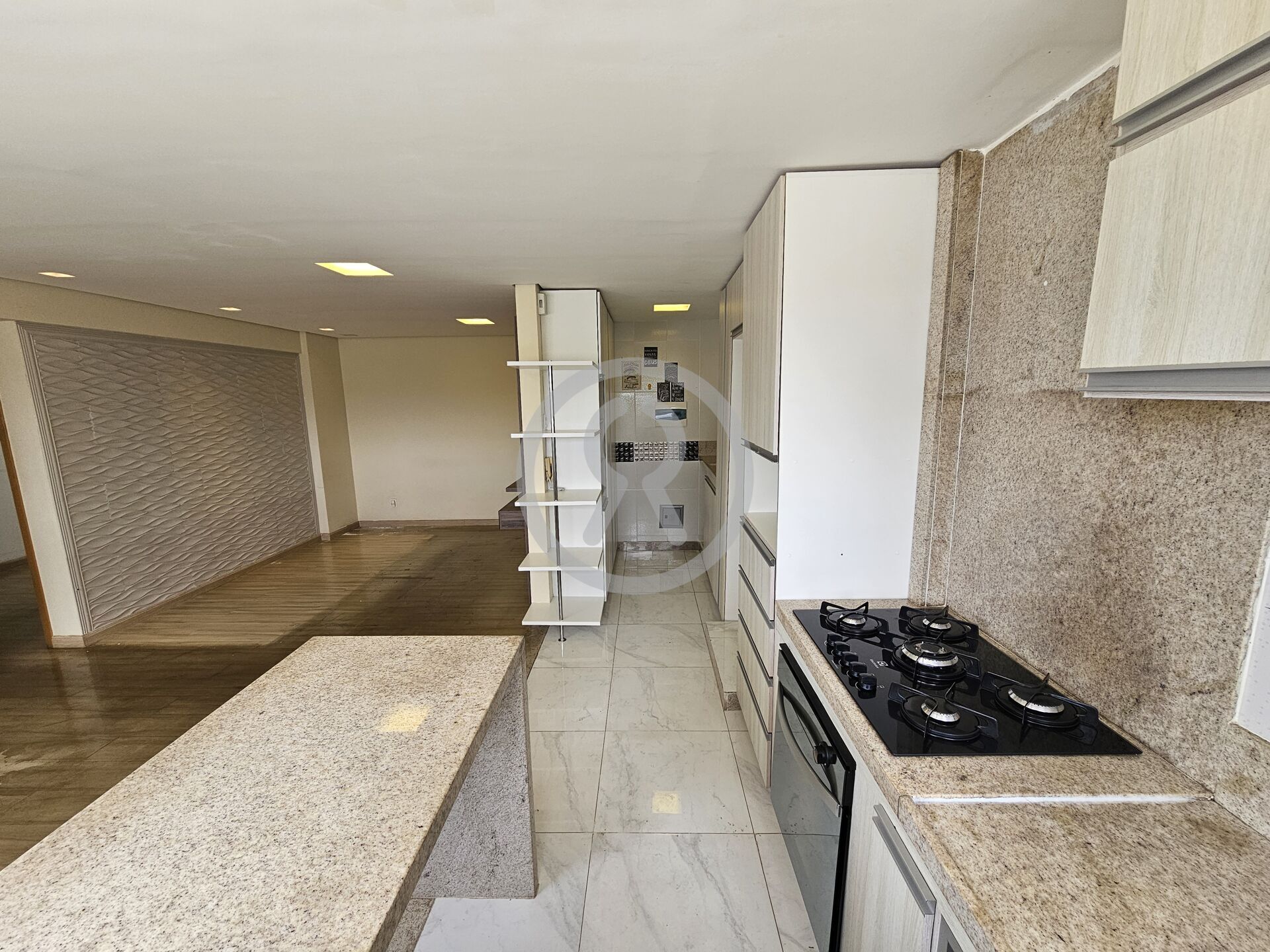 Apartamento à venda com 3 quartos, 75m² - Foto 9