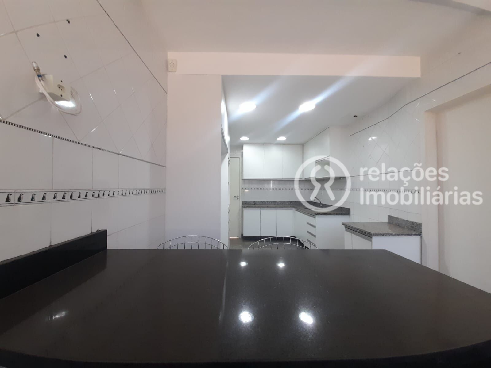 Apartamento para alugar com 3 quartos, 150m² - Foto 17