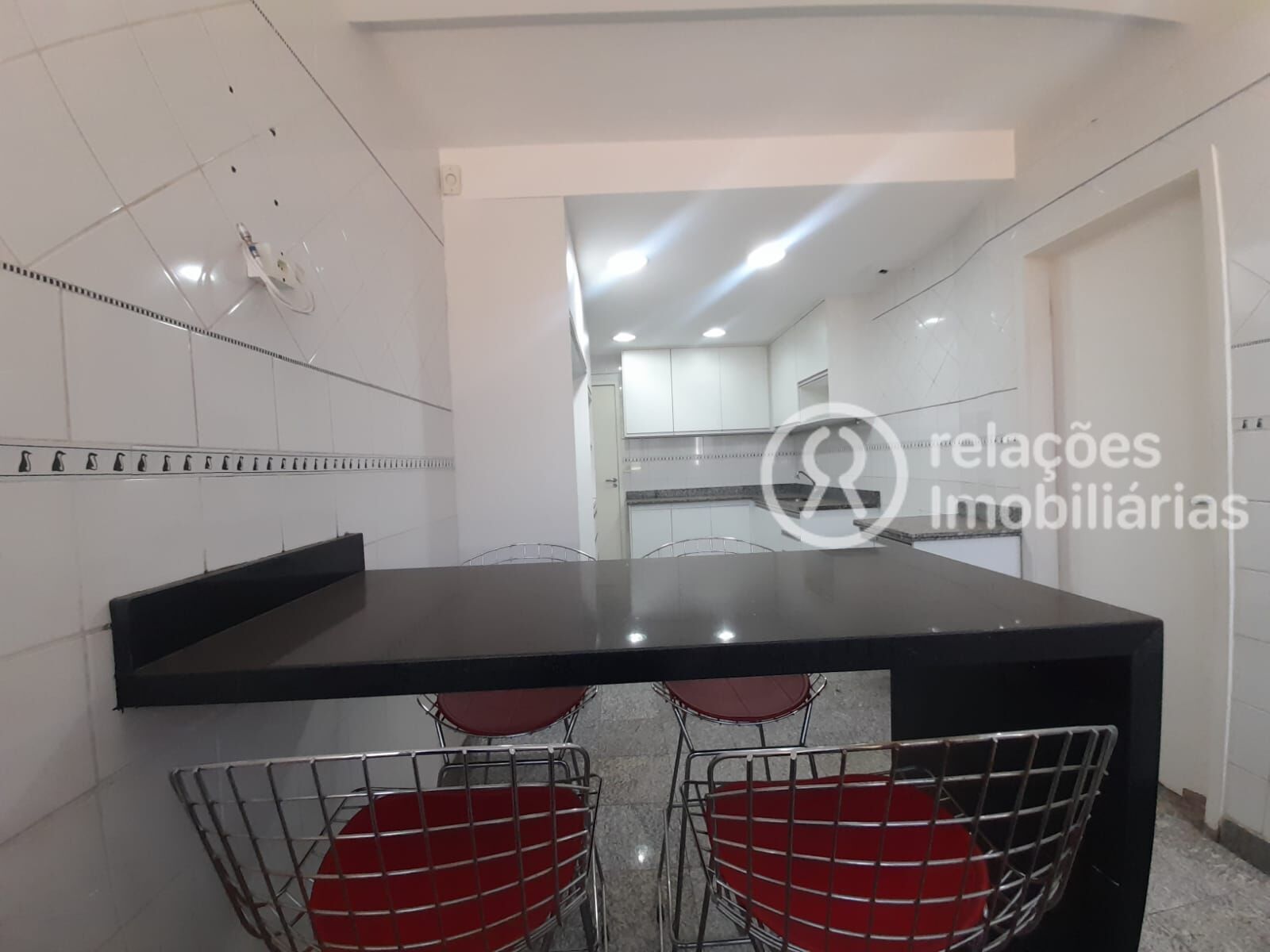 Apartamento para alugar com 3 quartos, 150m² - Foto 15