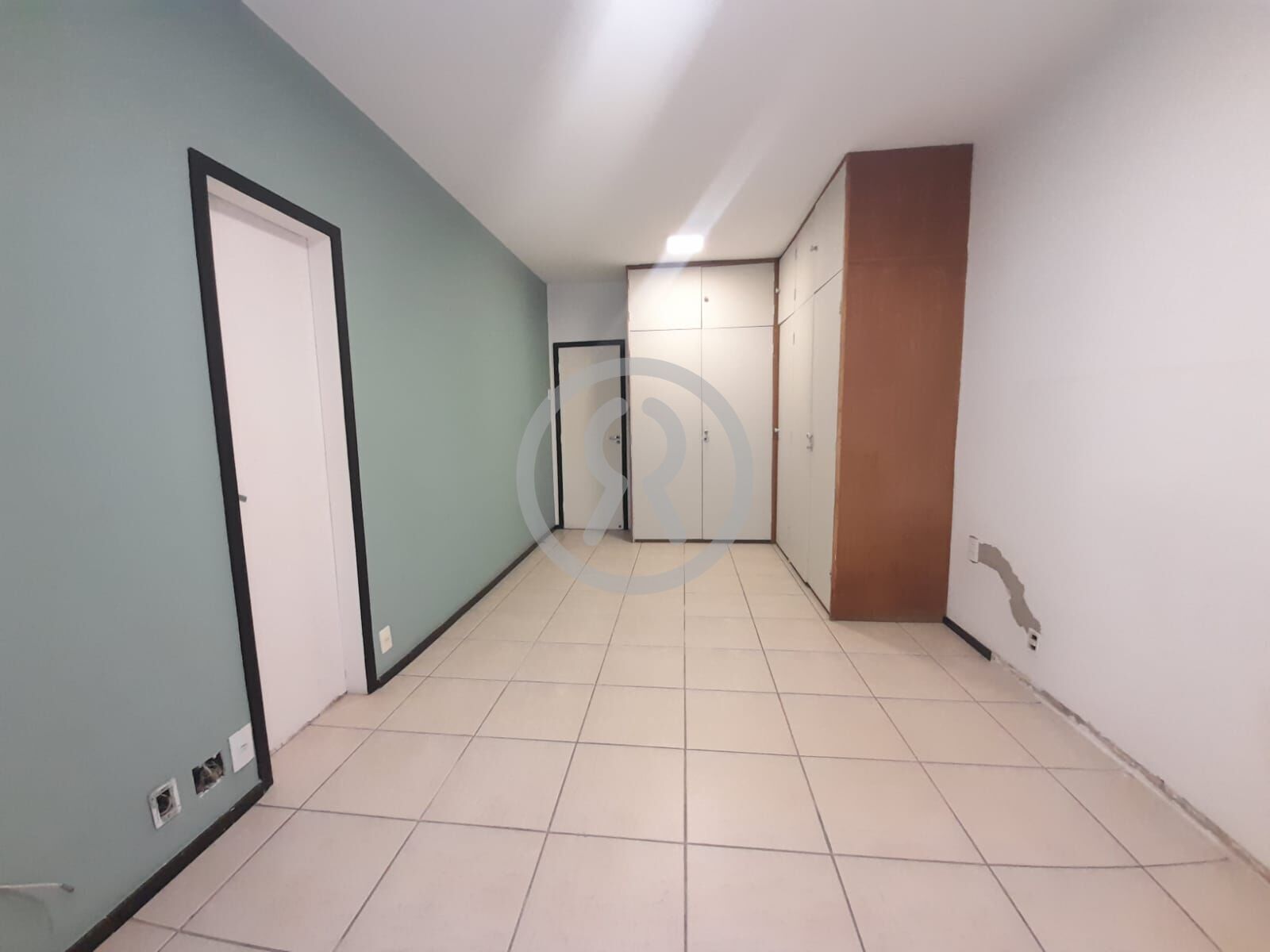 Apartamento para alugar com 3 quartos, 150m² - Foto 22