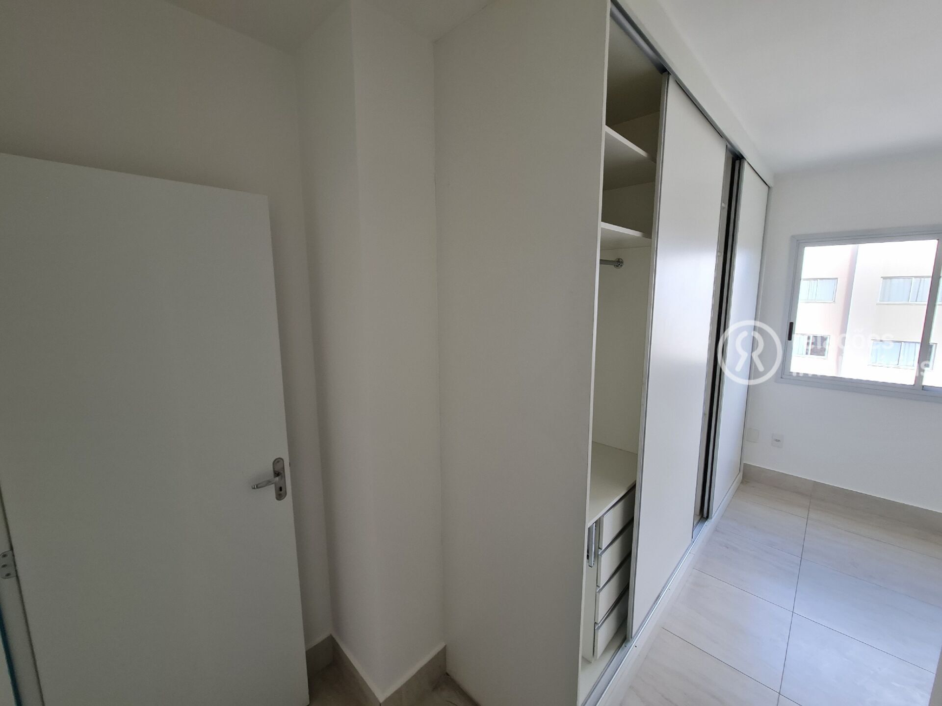 Apartamento para alugar com 2 quartos, 90m² - Foto 29