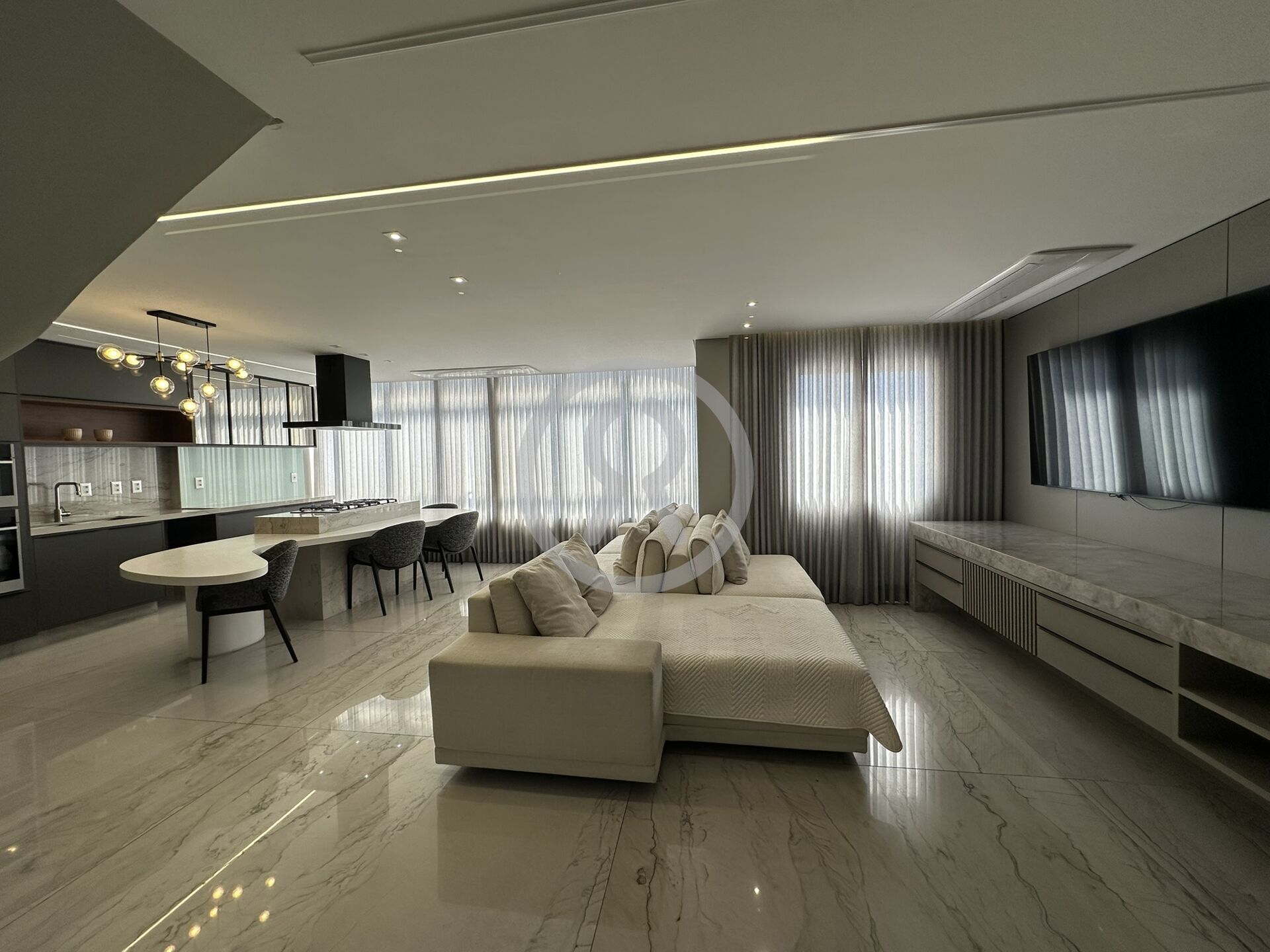 Cobertura para alugar com 3 quartos, 175m² - Foto 2