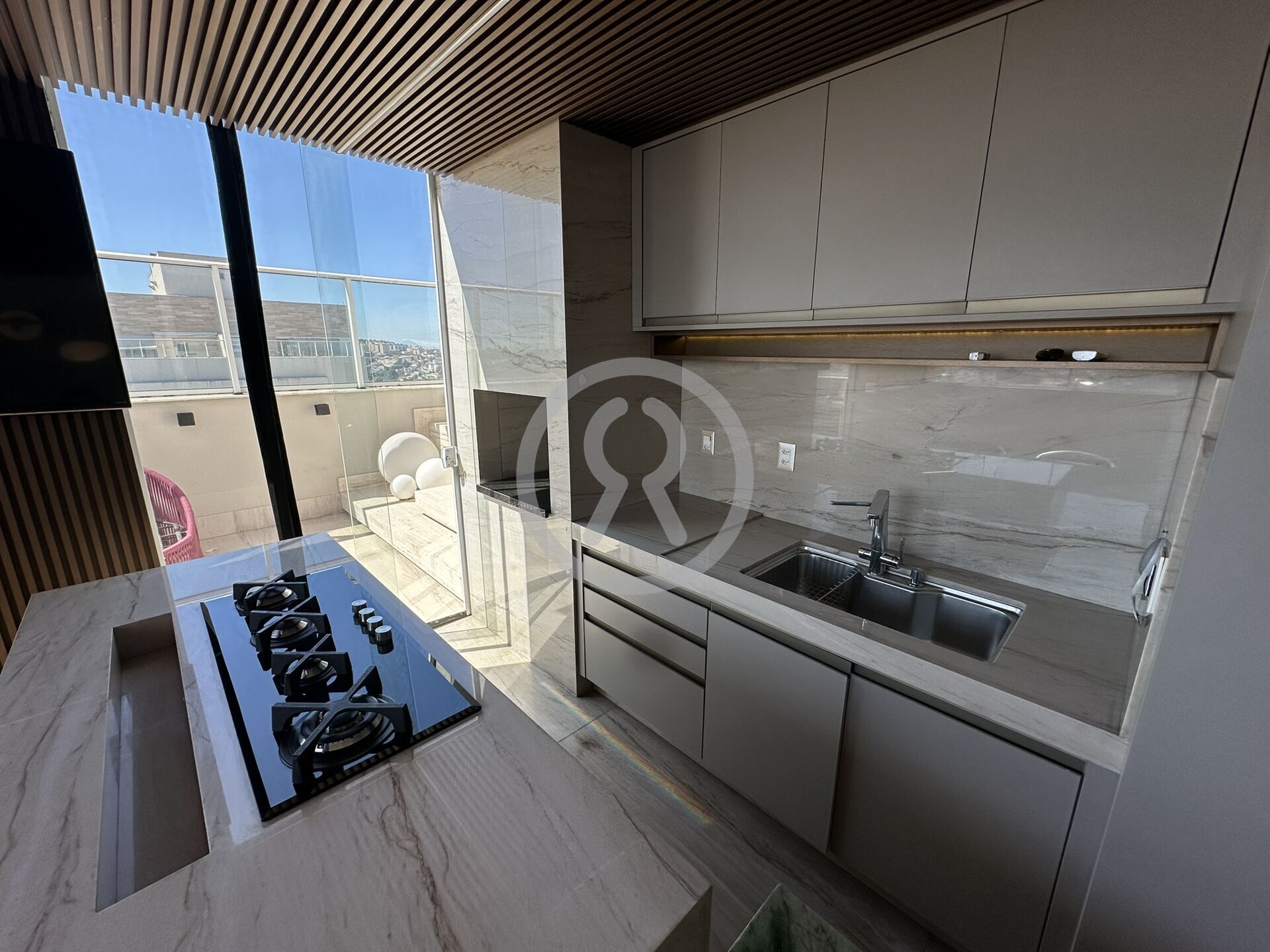 Cobertura para alugar com 3 quartos, 175m² - Foto 26