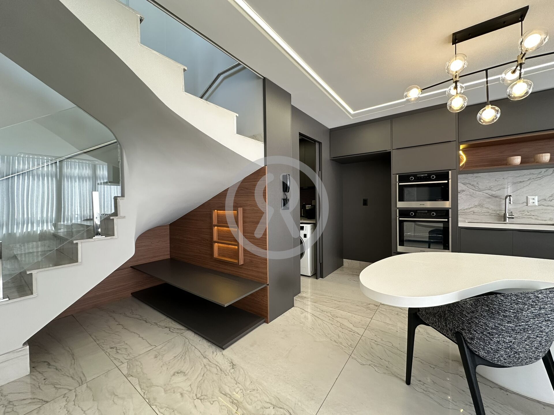 Cobertura para alugar com 3 quartos, 175m² - Foto 19