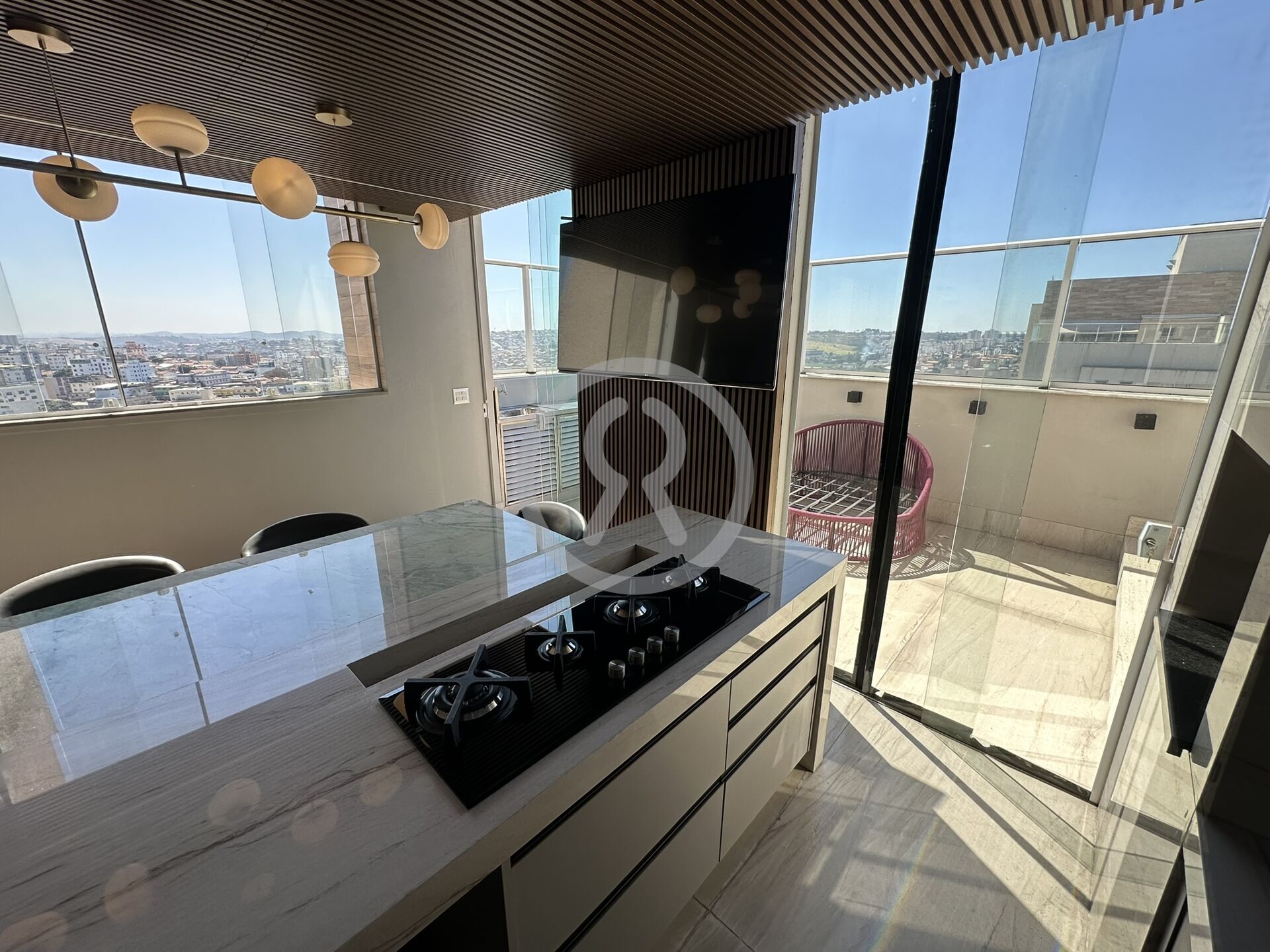 Cobertura para alugar com 3 quartos, 175m² - Foto 25