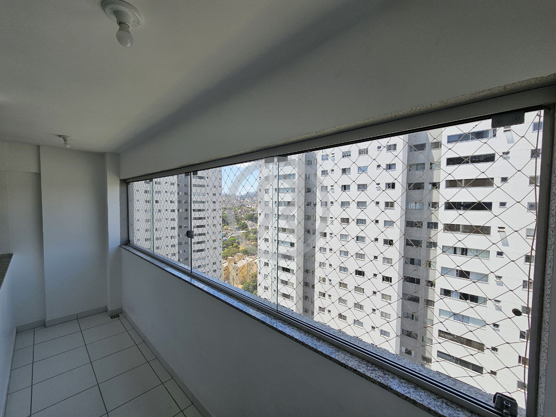 Apartamento para alugar com 3 quartos, 75m² - Foto 7