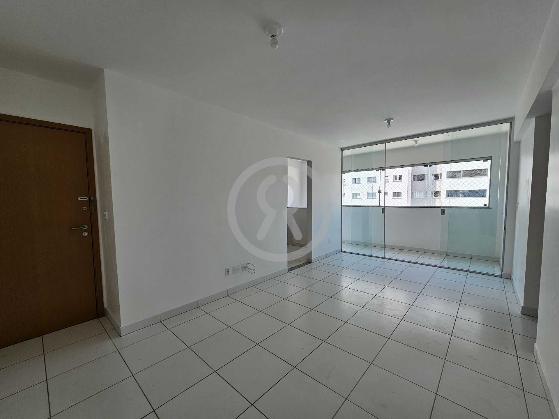 Apartamento para alugar com 3 quartos, 75m² - Foto 2