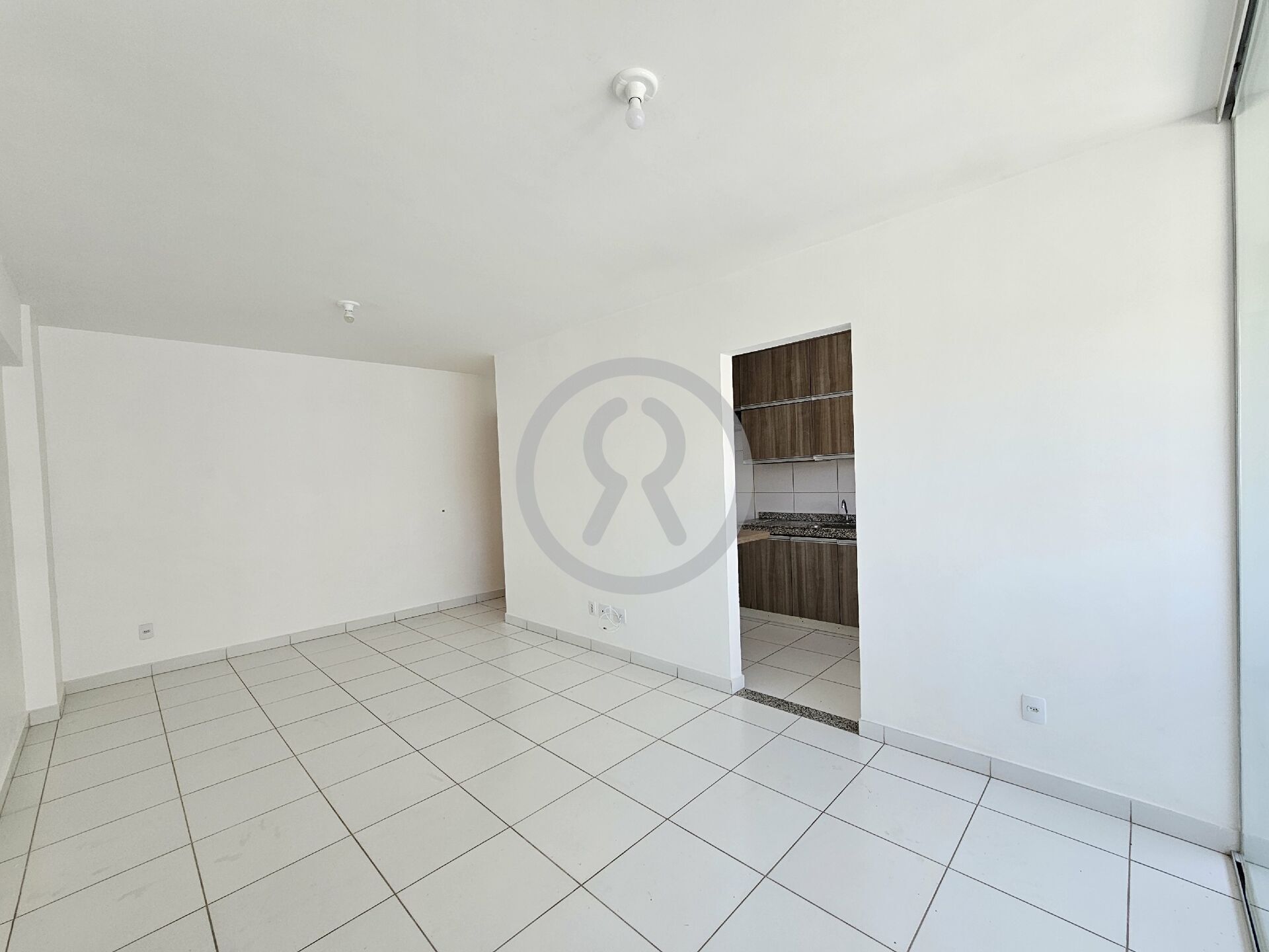 Apartamento para alugar com 3 quartos, 75m² - Foto 4