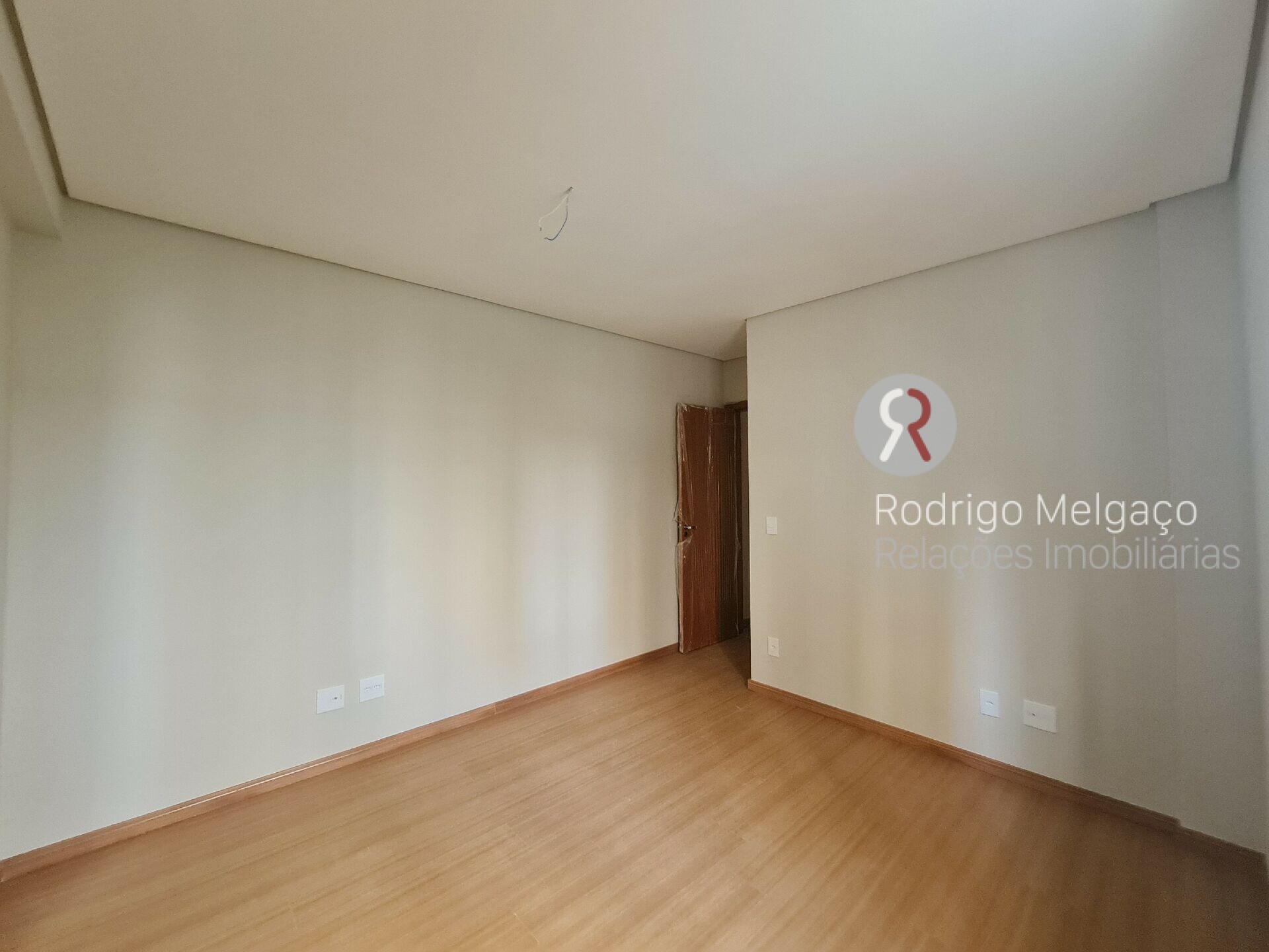 Apartamento à venda com 2 quartos, 57m² - Foto 18