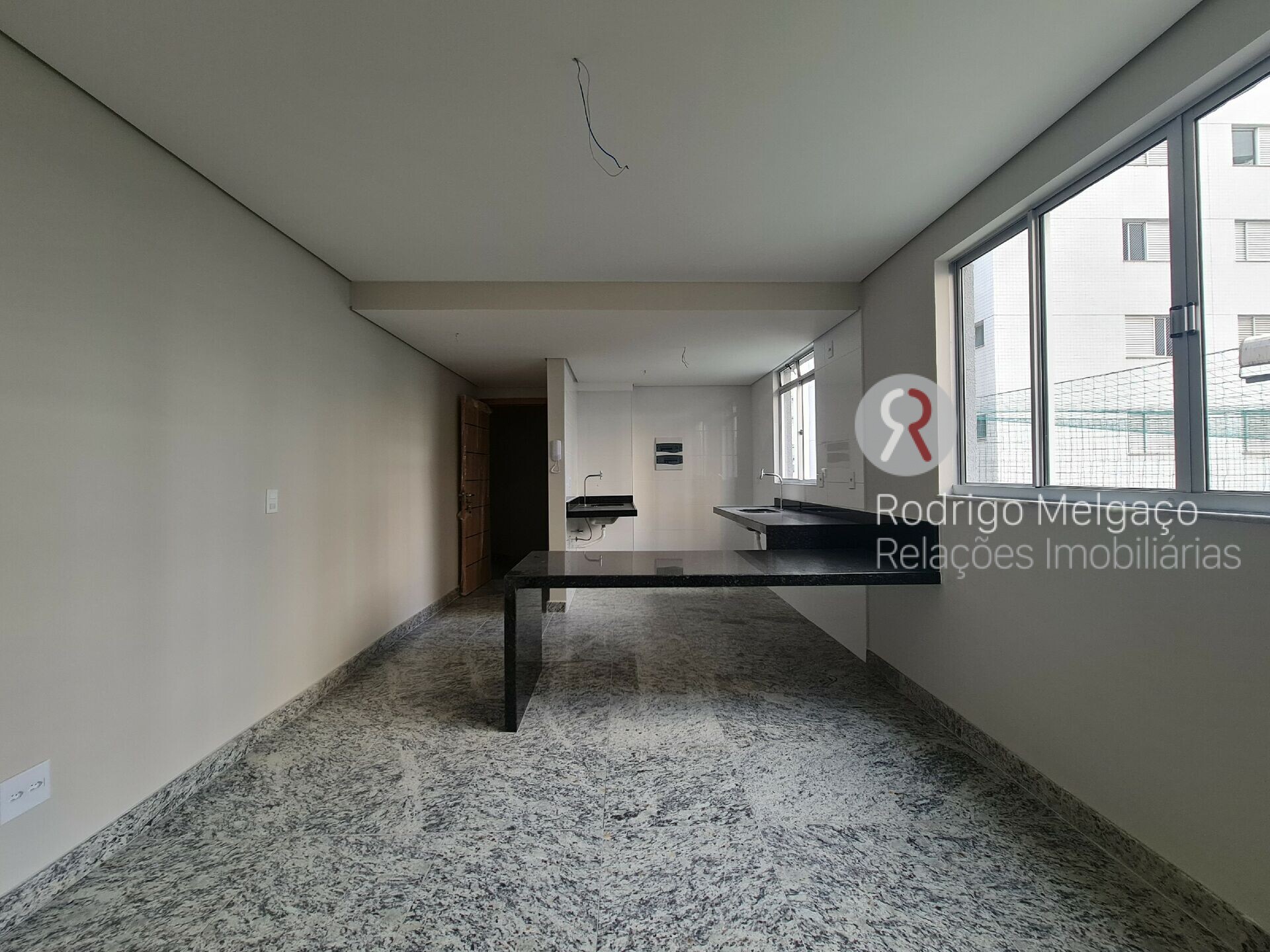 Apartamento à venda com 2 quartos, 57m² - Foto 3