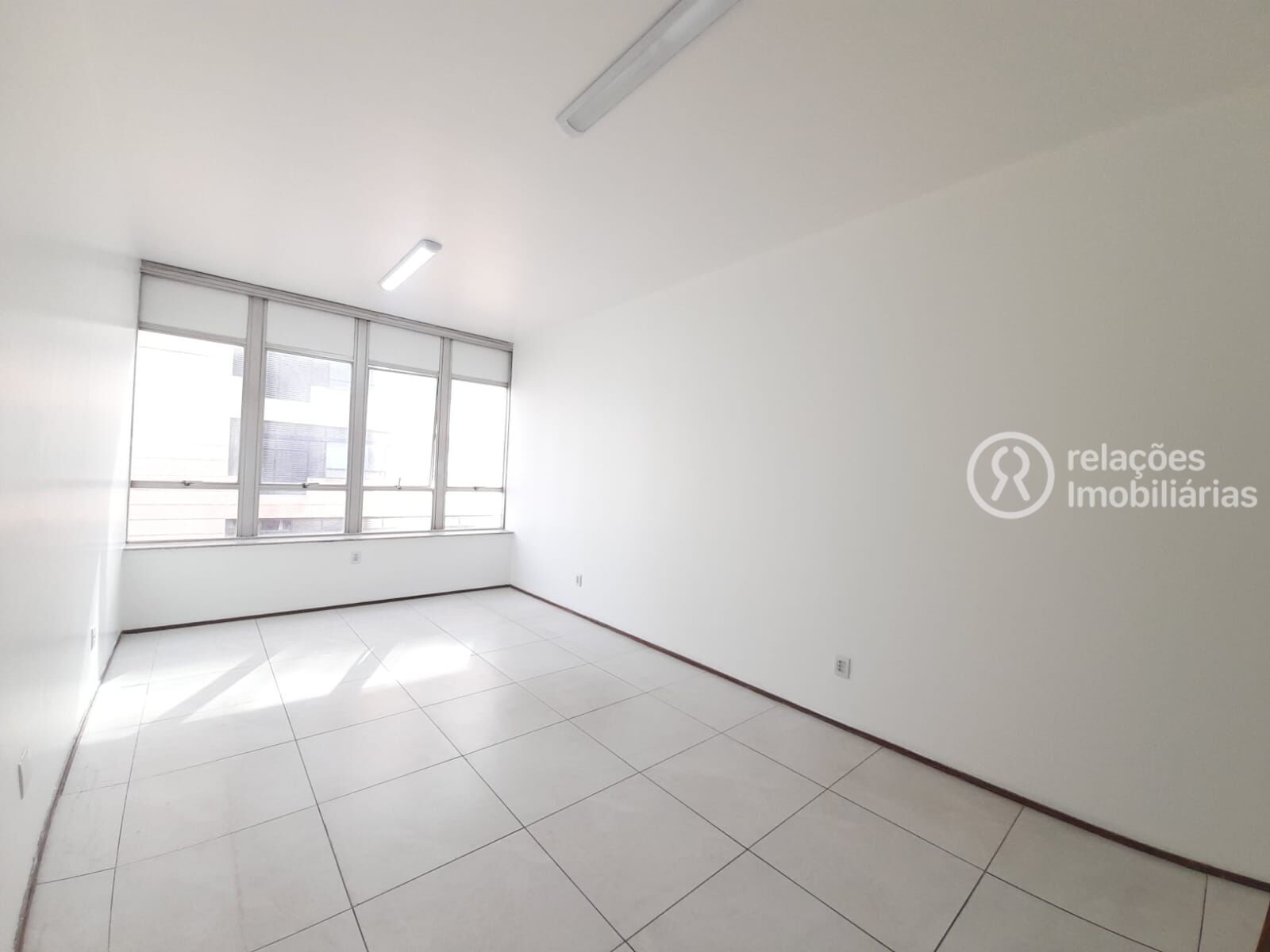 Conjunto Comercial-Sala para alugar, 30m² - Foto 2