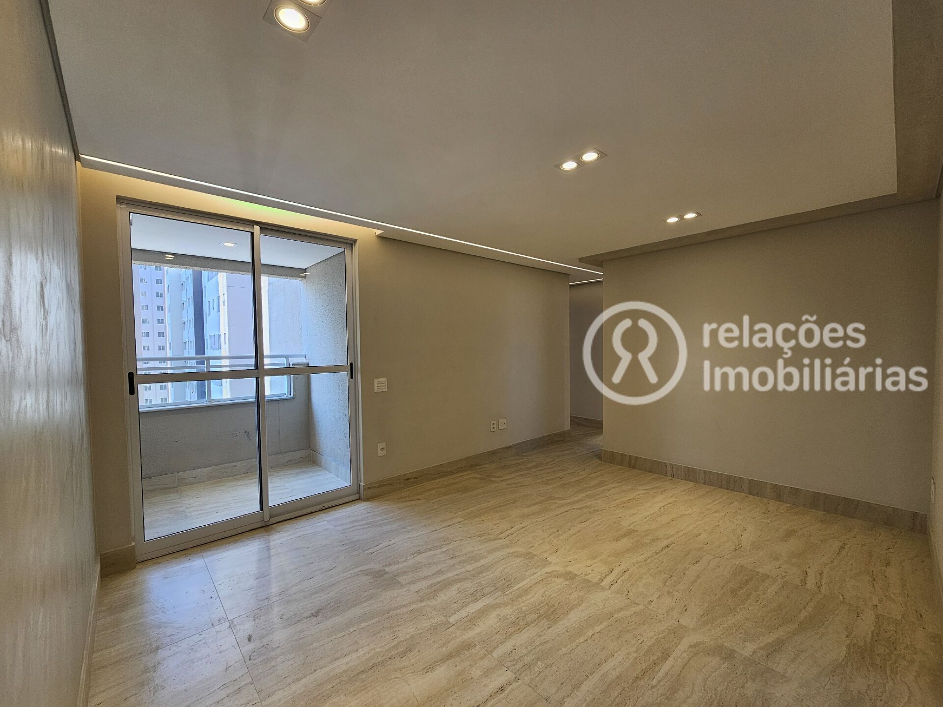 Apartamento à venda com 3 quartos, 71m² - Foto 1