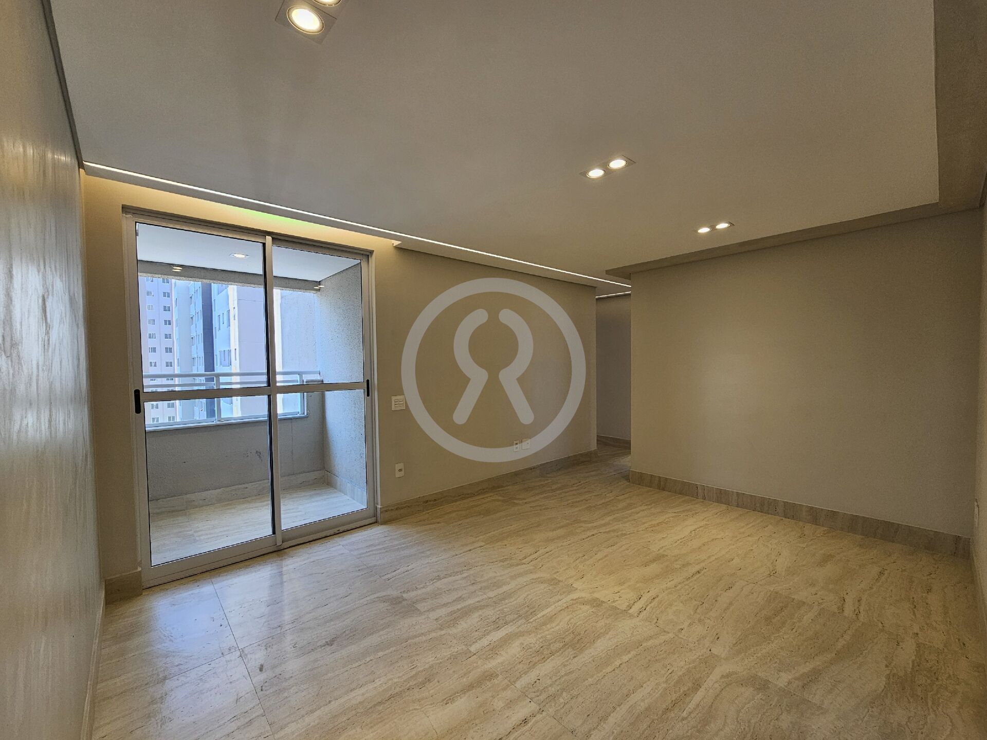 Apartamento à venda com 3 quartos, 71m² - Foto 1