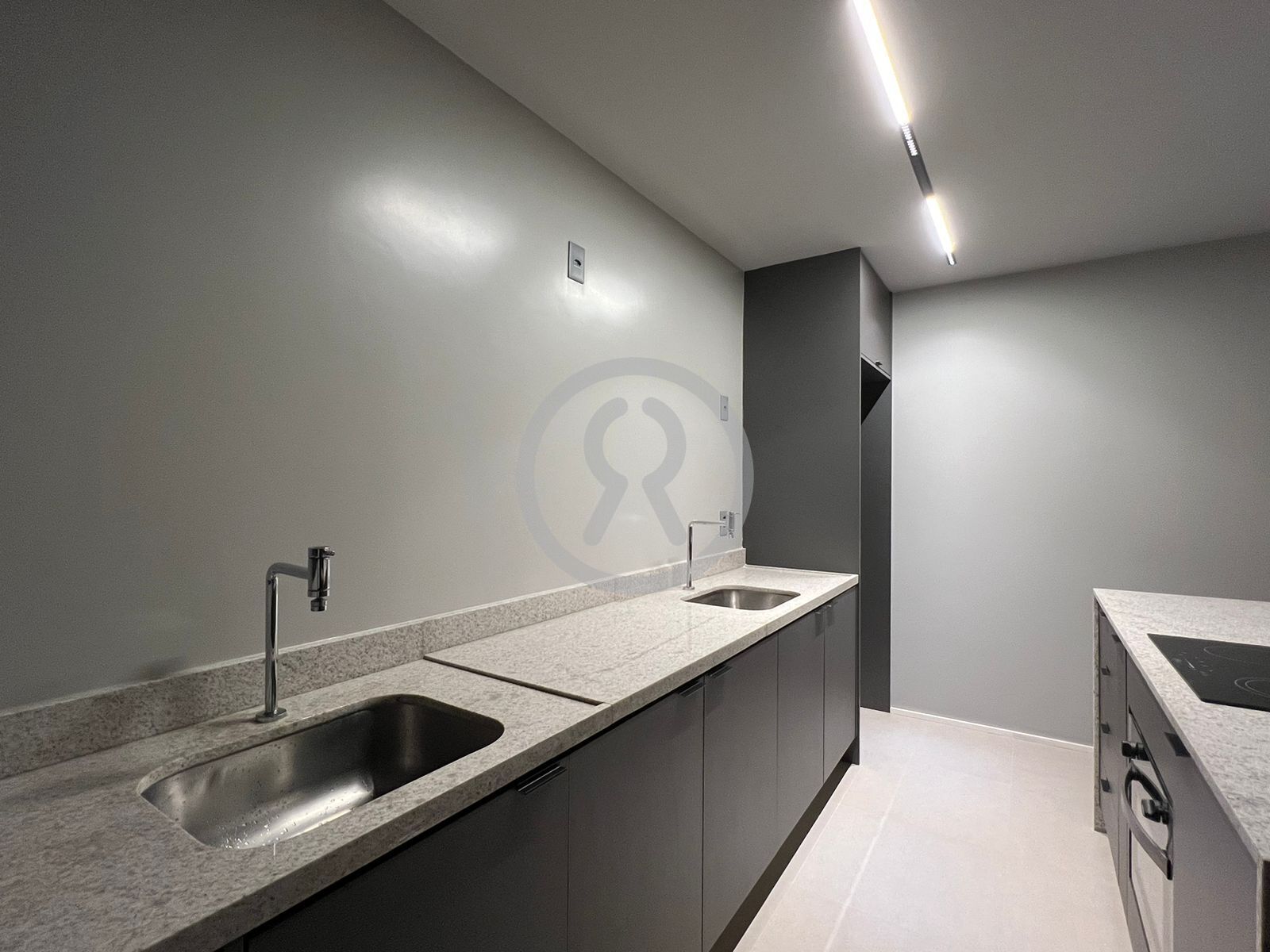 Apartamento para alugar com 2 quartos, 73m² - Foto 24