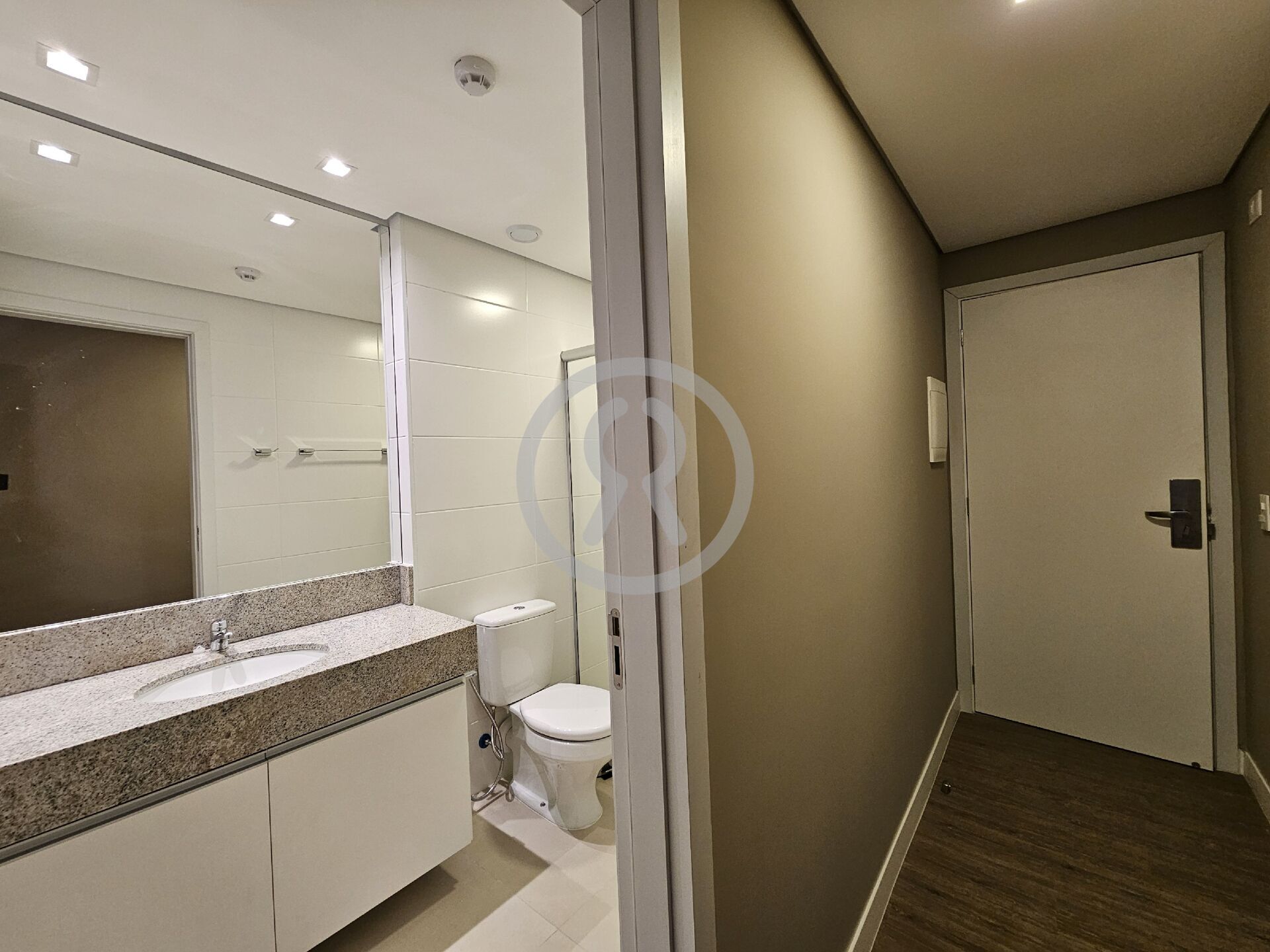 Apartamento para alugar com 2 quartos, 70m² - Foto 34