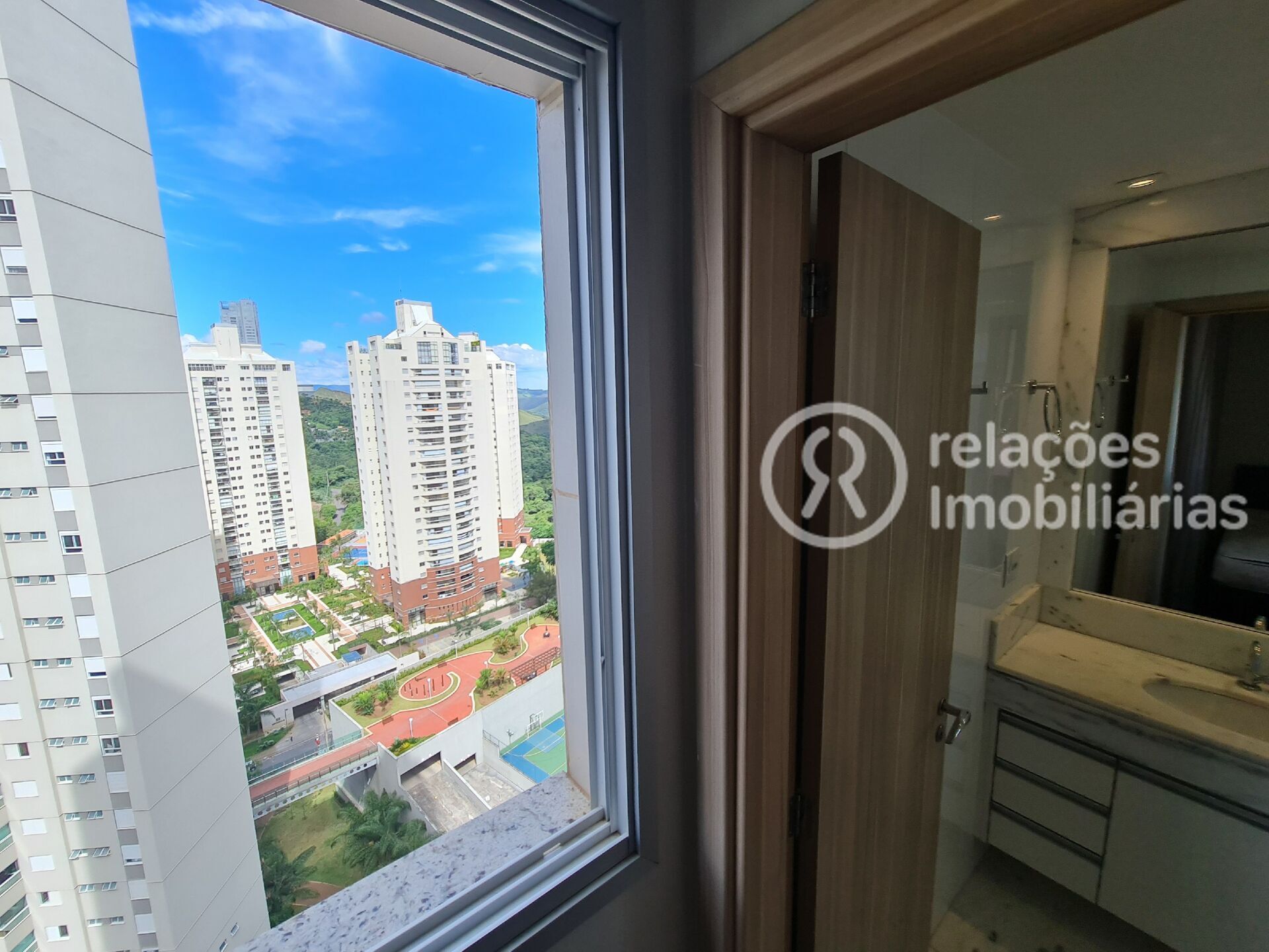 Apartamento para alugar com 2 quartos, 72m² - Foto 32