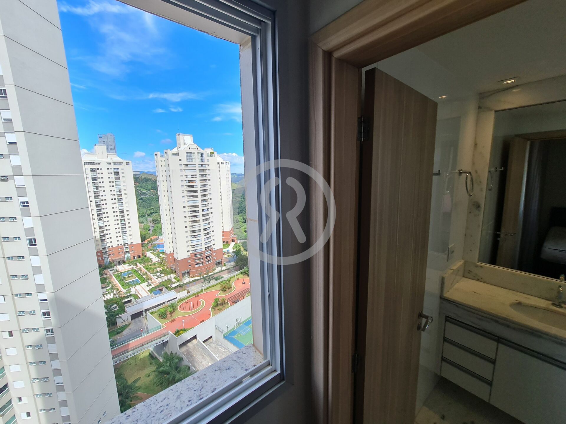 Apartamento para alugar com 2 quartos, 72m² - Foto 32