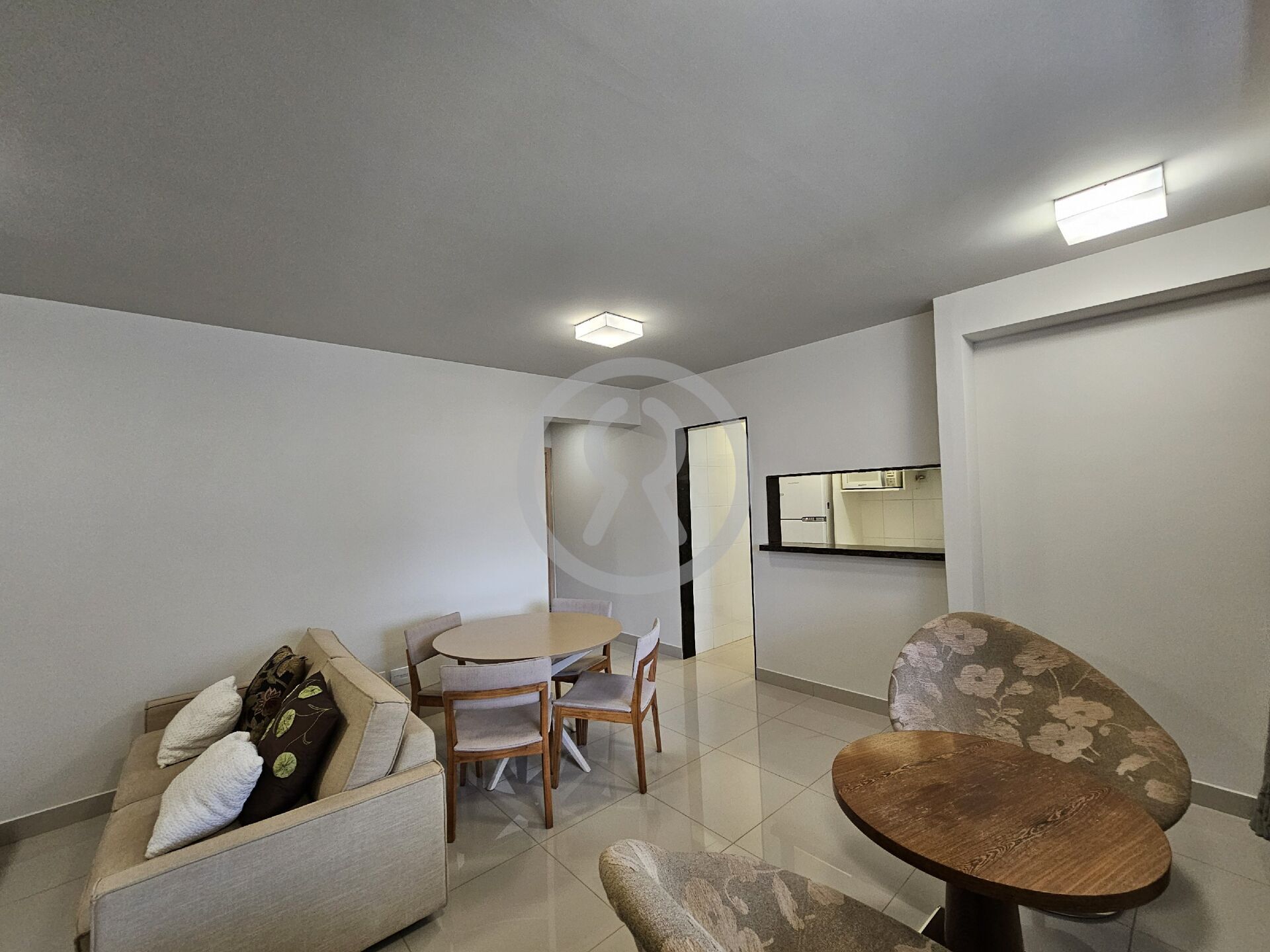 Apartamento para alugar com 2 quartos, 72m² - Foto 7