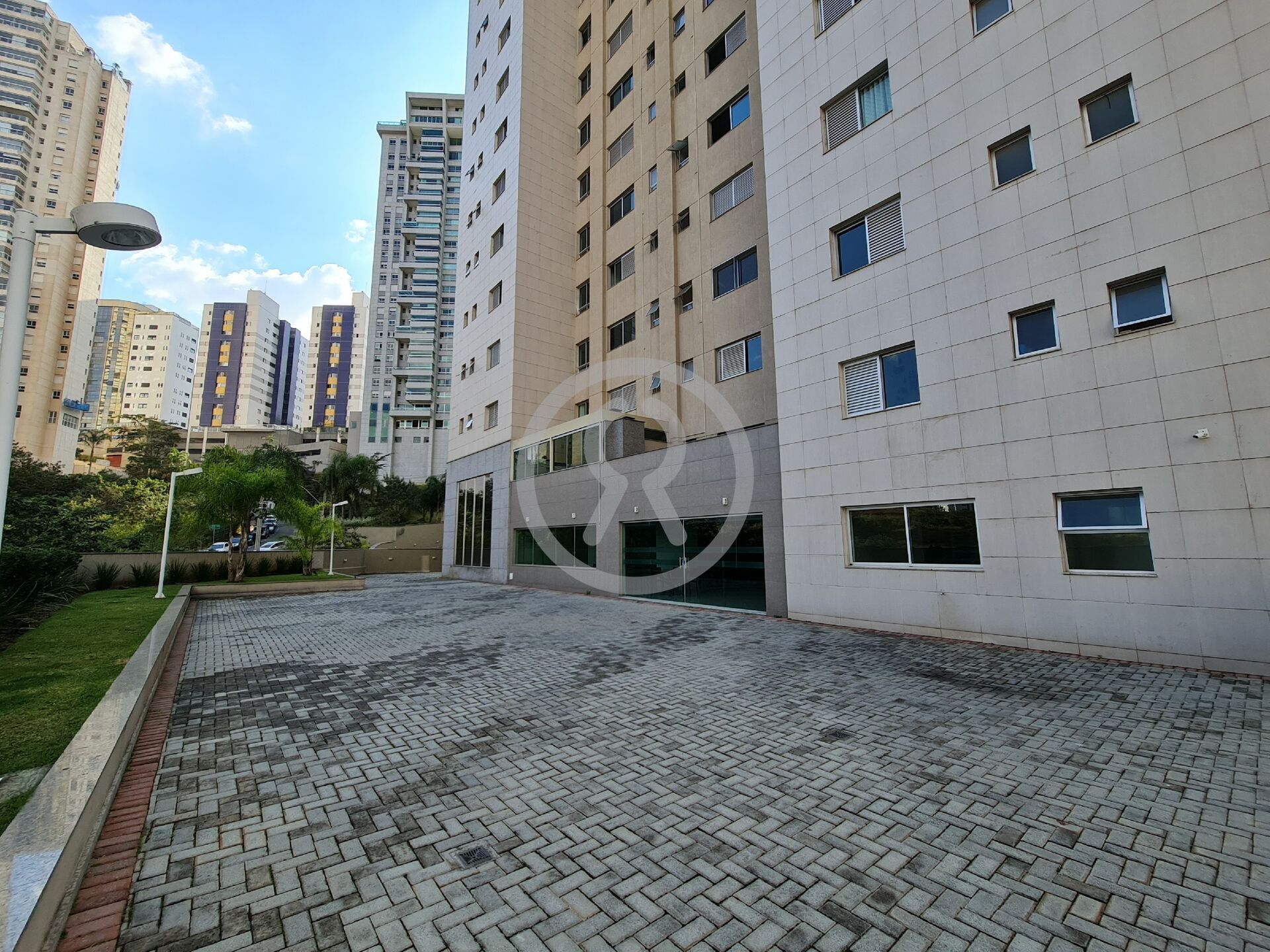 Apartamento para alugar com 2 quartos, 72m² - Foto 48