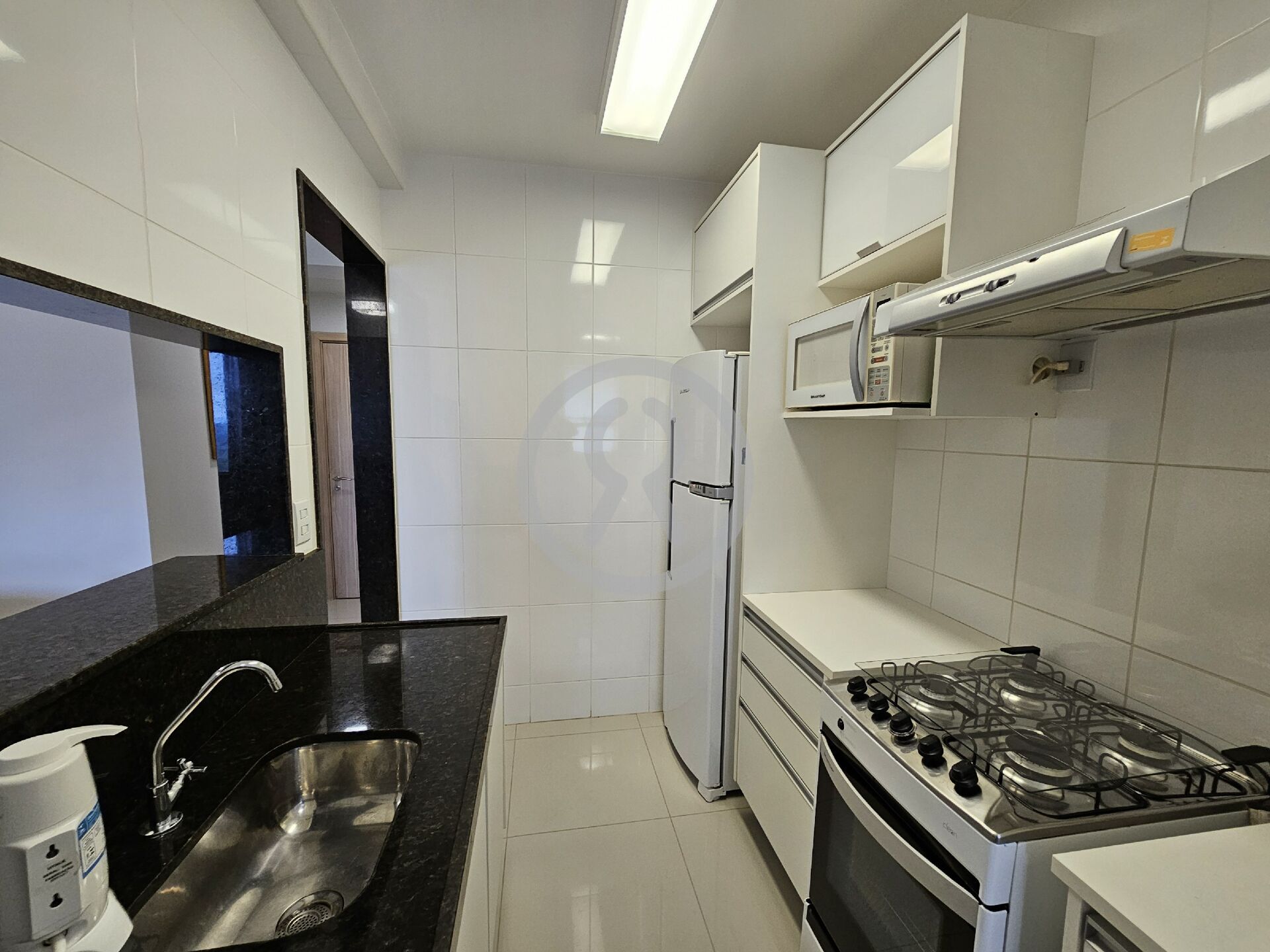 Apartamento para alugar com 2 quartos, 72m² - Foto 16